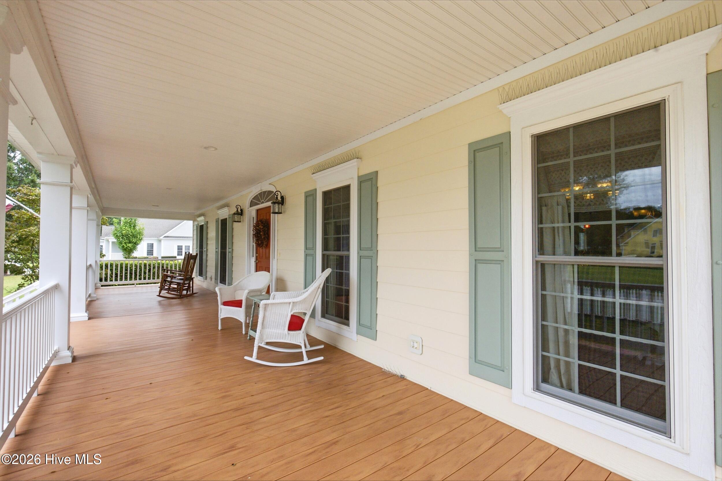 127 Shenandoah River Drive Property Photo 7
