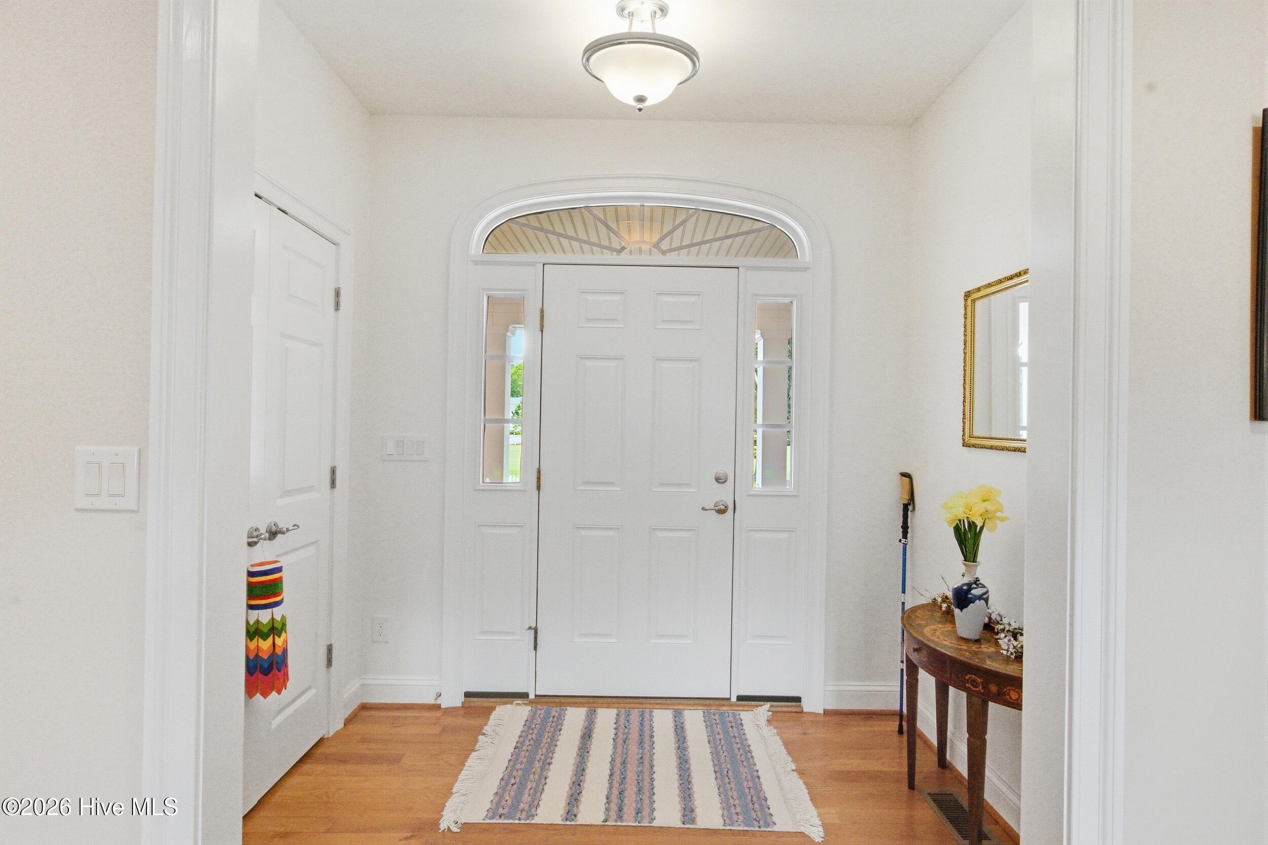 127 Shenandoah River Drive Property Photo 8