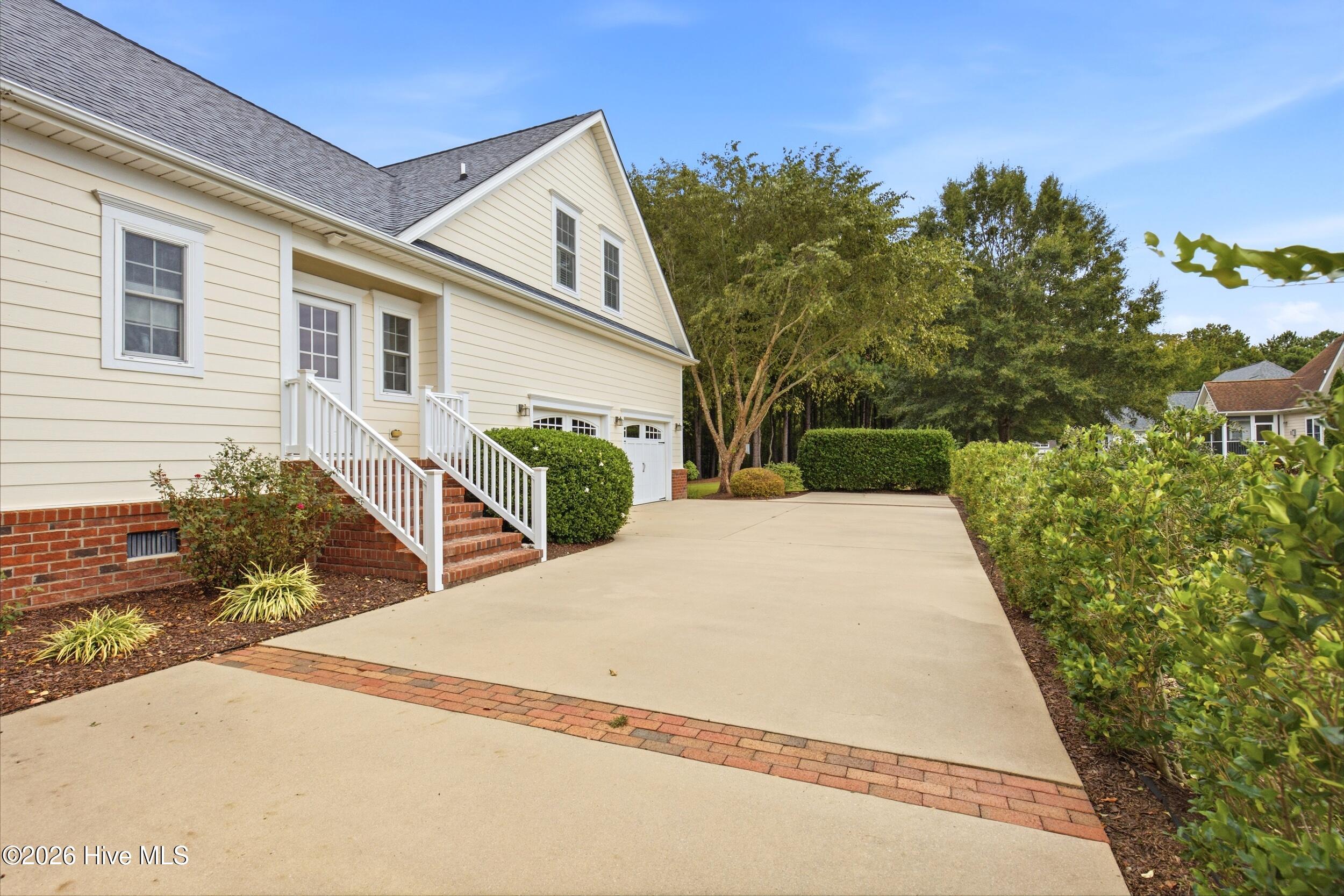 127 Shenandoah River Drive Property Photo 48
