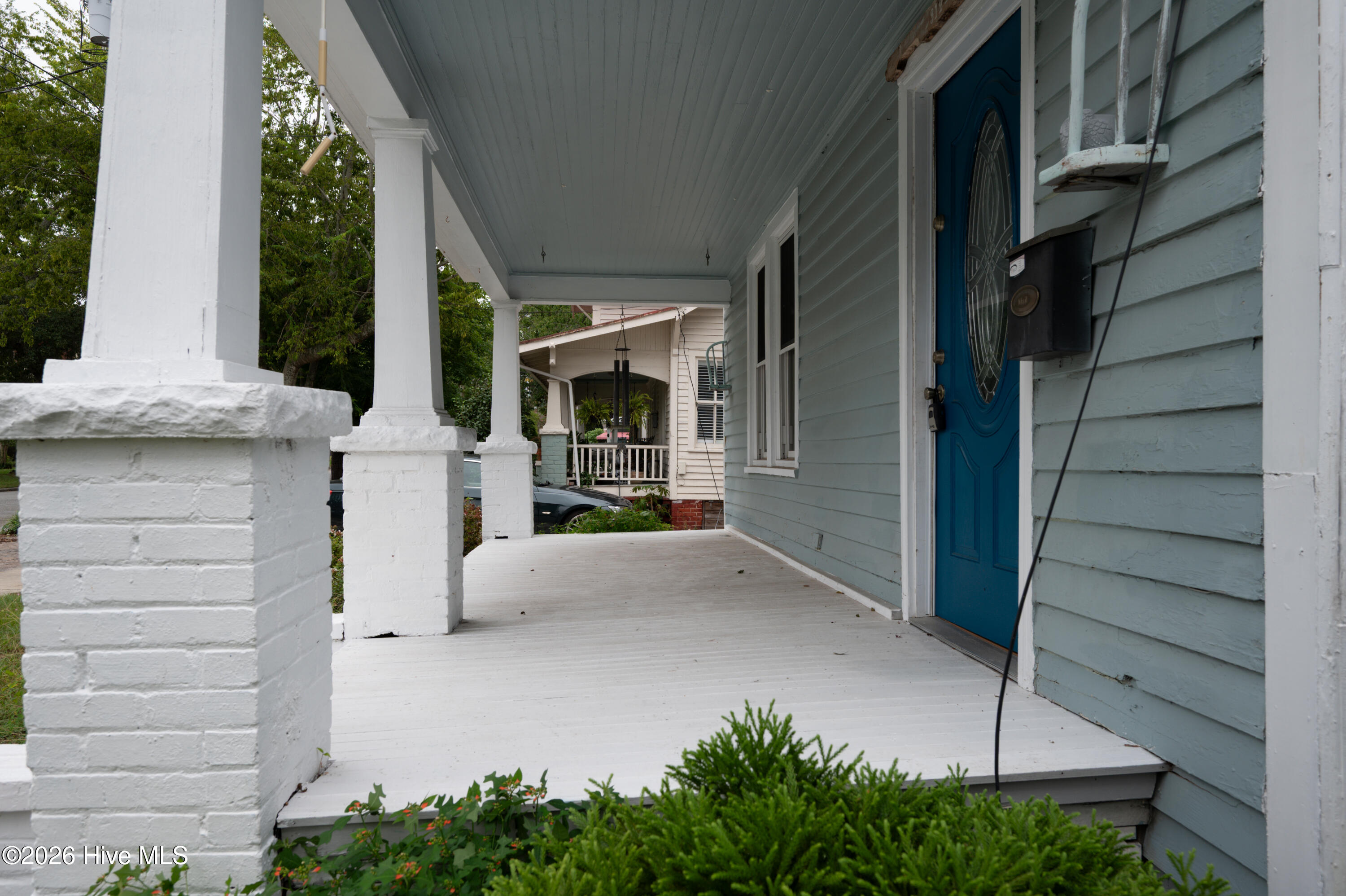 312 Avenue B Property Photo 5