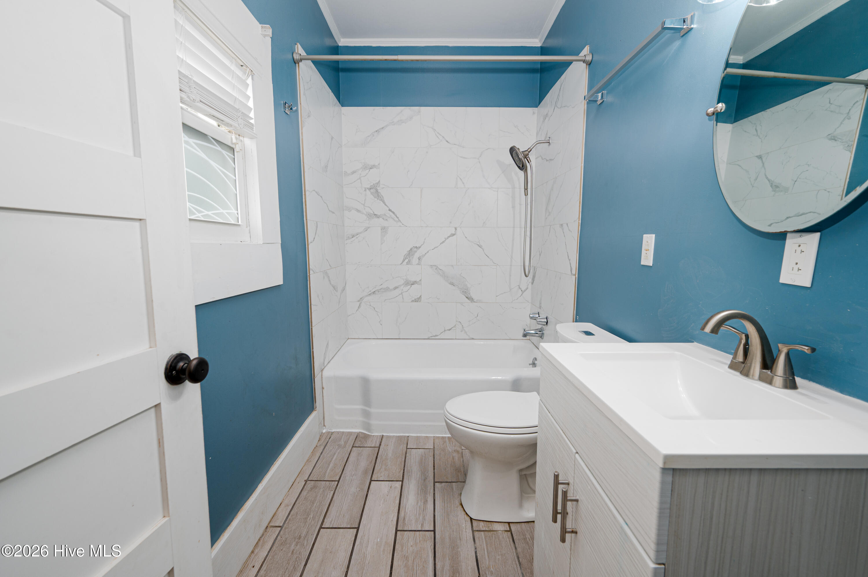 312 Avenue B Property Photo 16