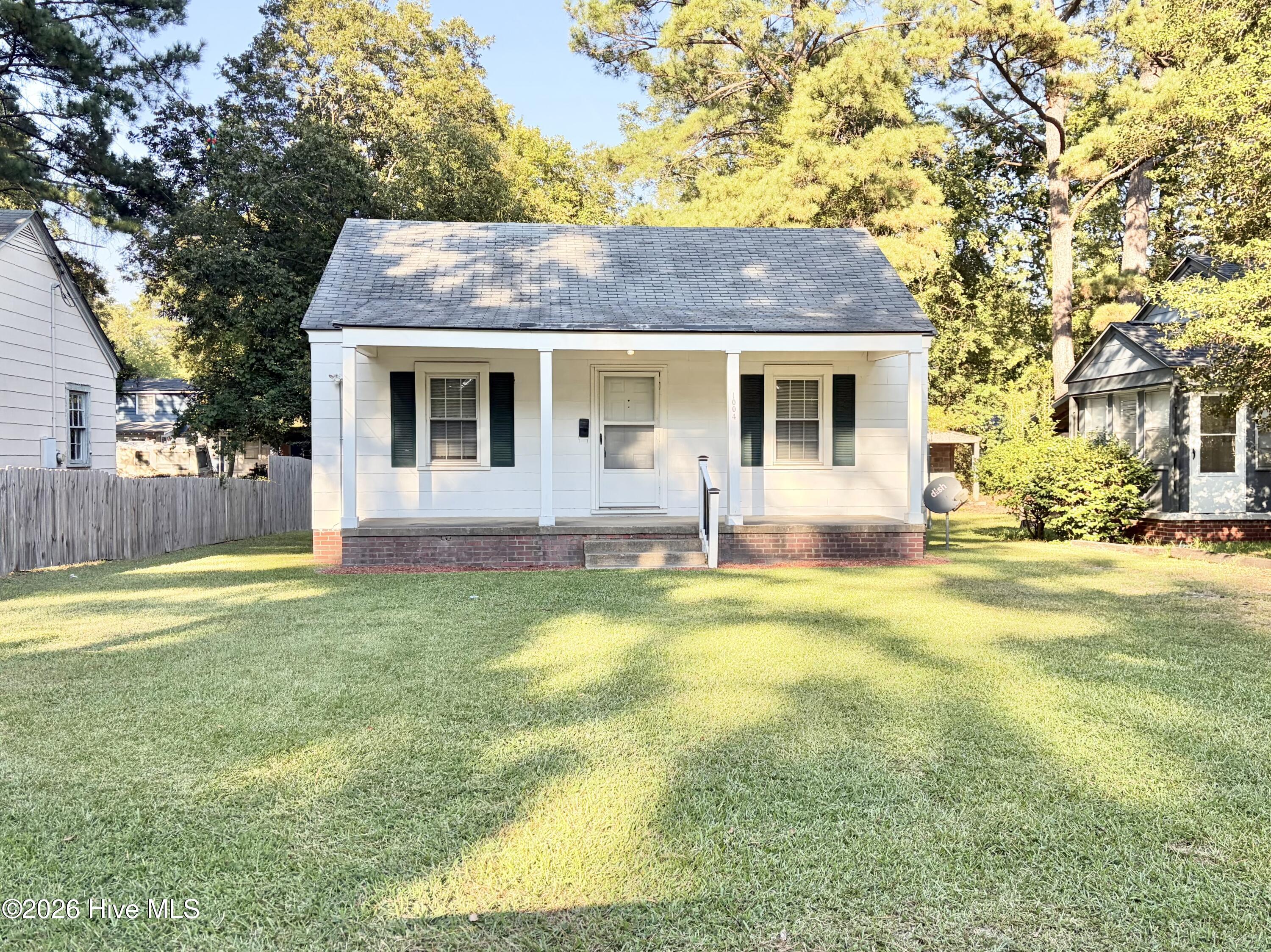 1004 Long Avenue Property Photo 2