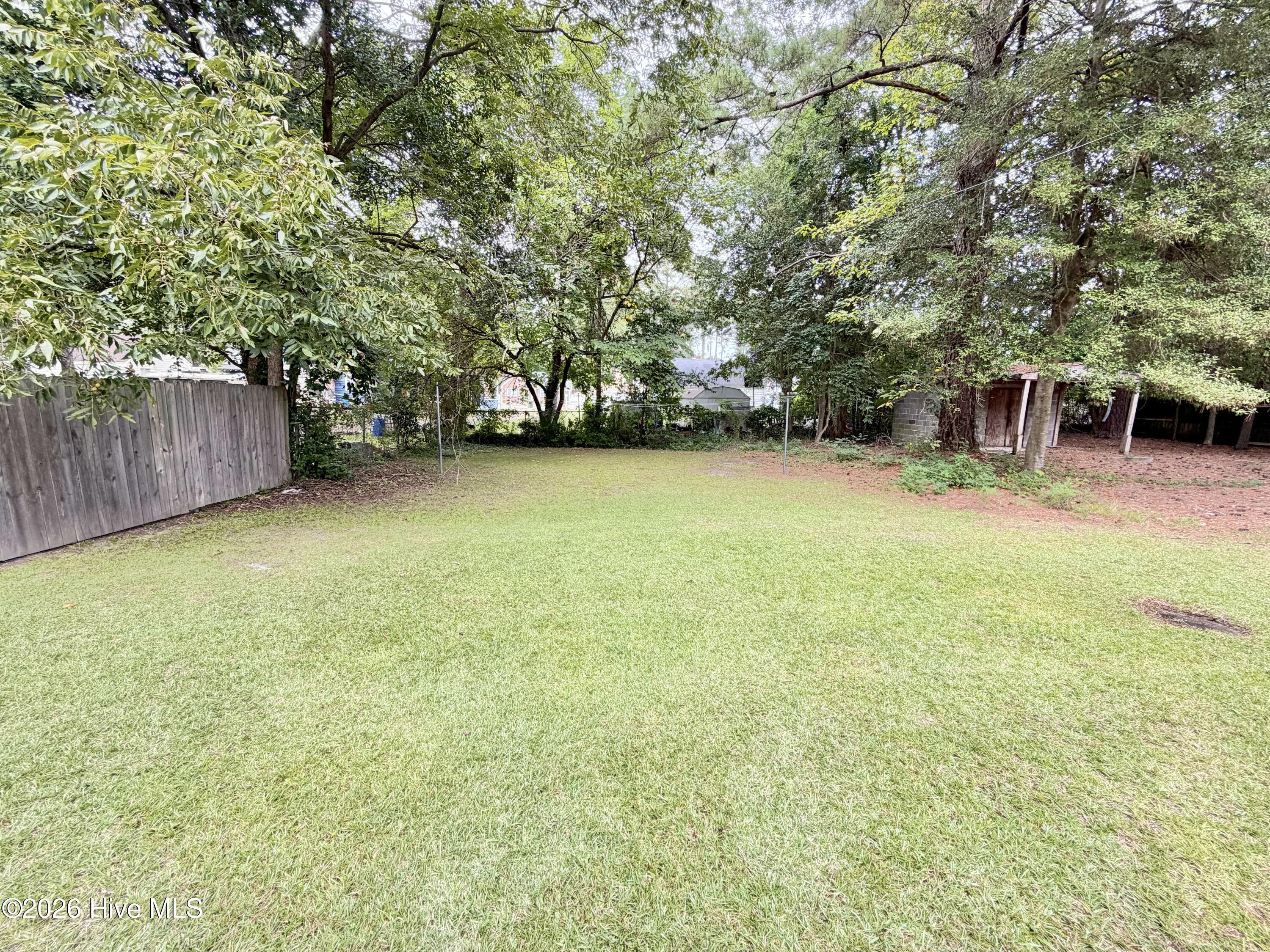 1004 Long Avenue Property Photo 4