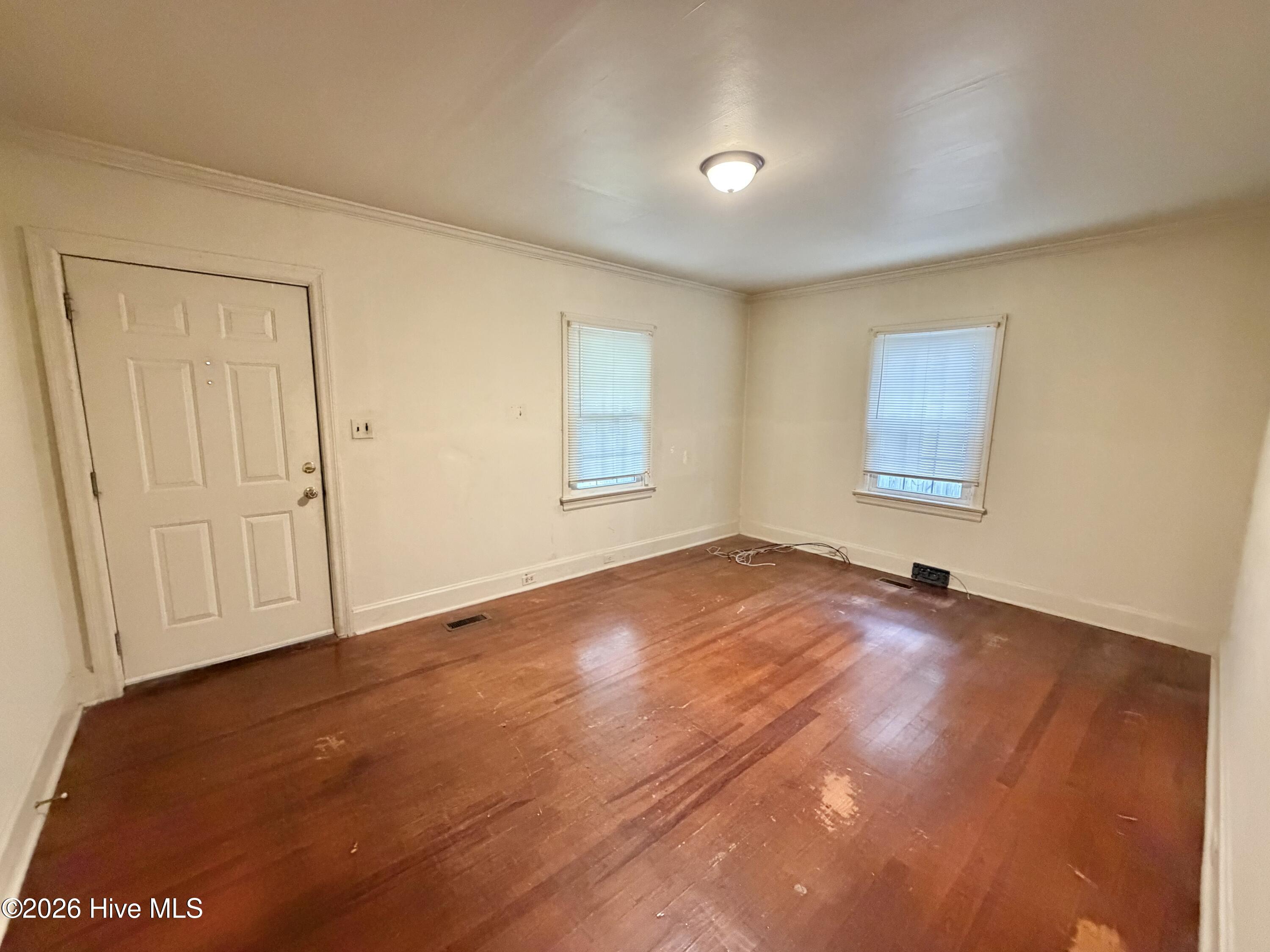 1004 Long Avenue Property Photo 5
