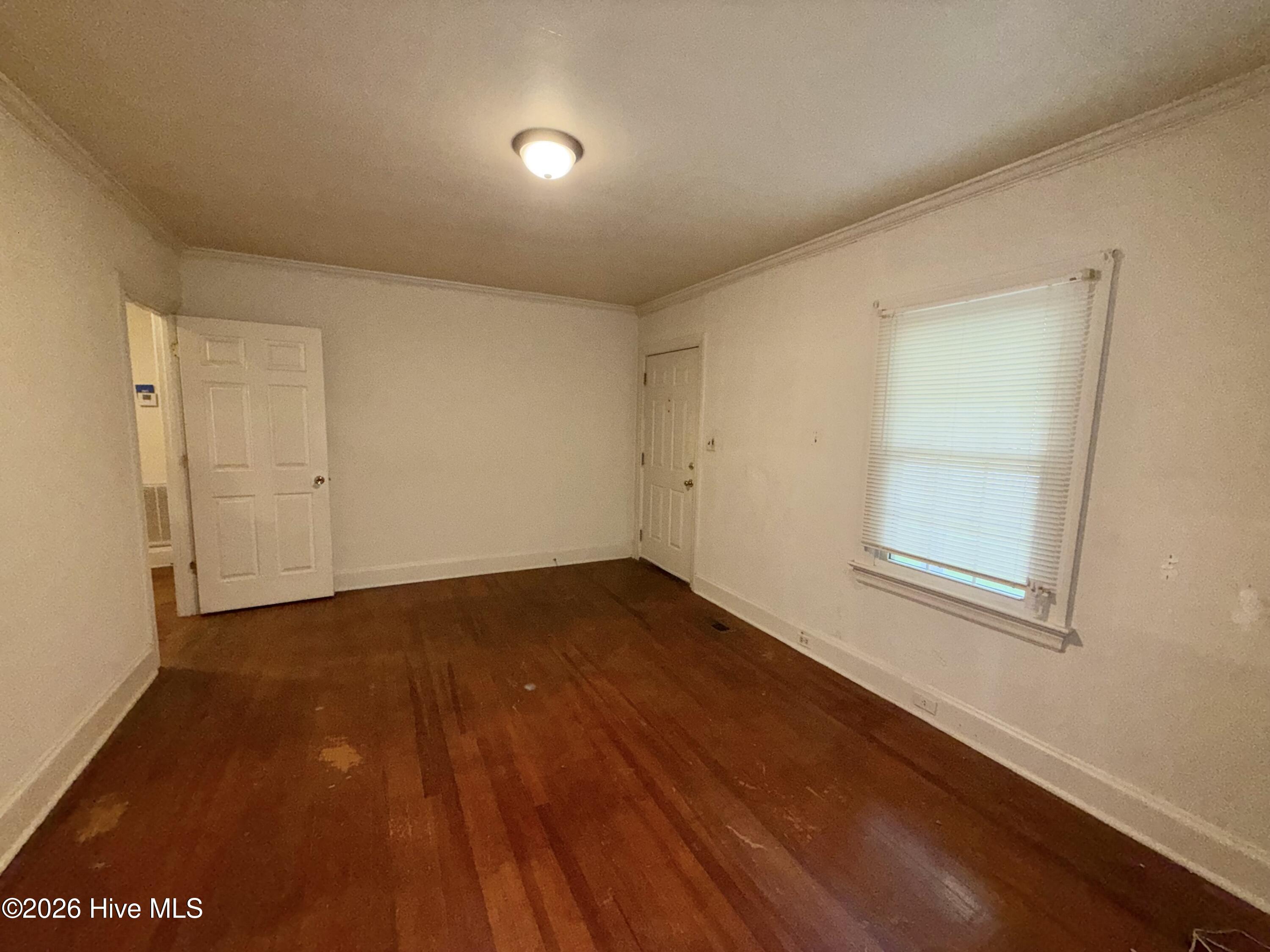 1004 Long Avenue Property Photo 9