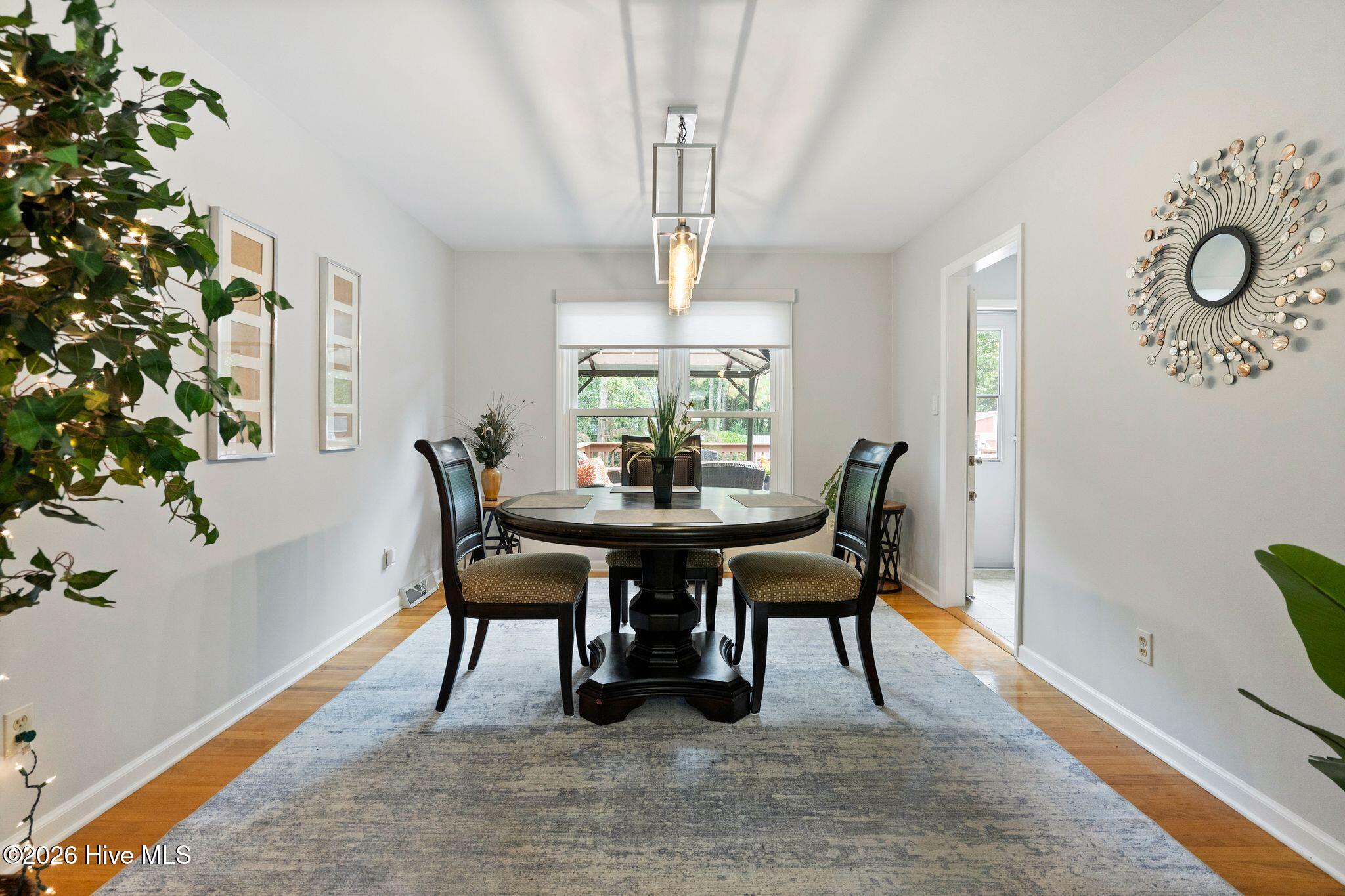 2316 Lynnwood Drive Property Photo 4
