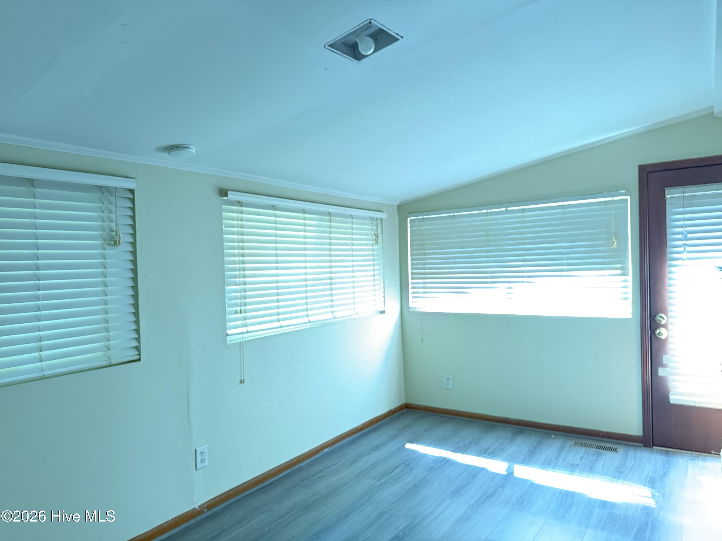 172 Salter Path Road Property Photo 4