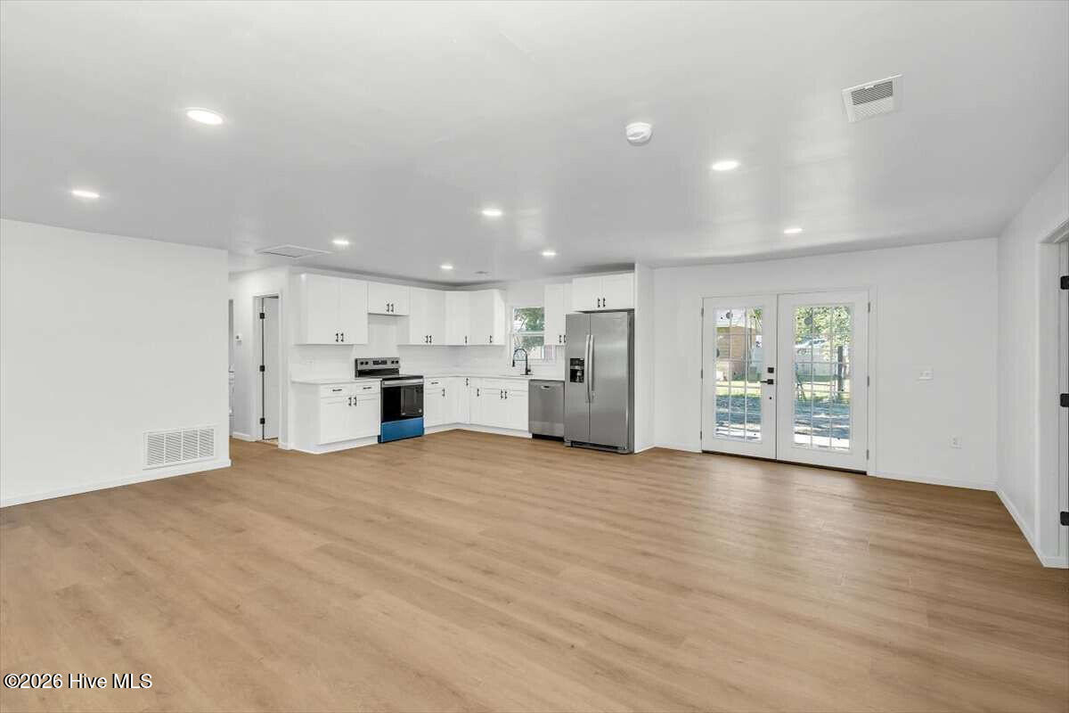 2274 Darlington Drive Property Photo 4