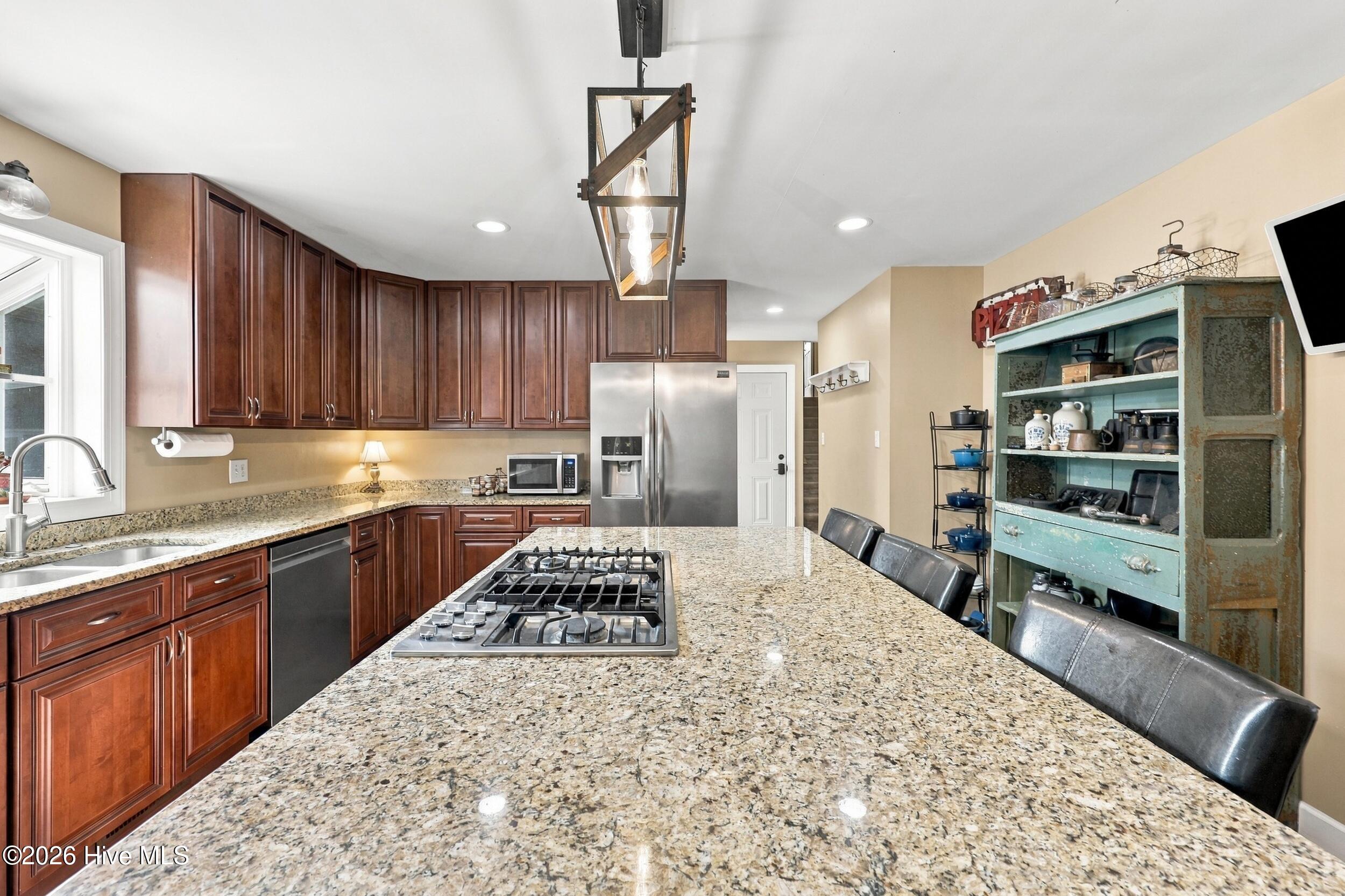 138 County Line Road Property Photo 16