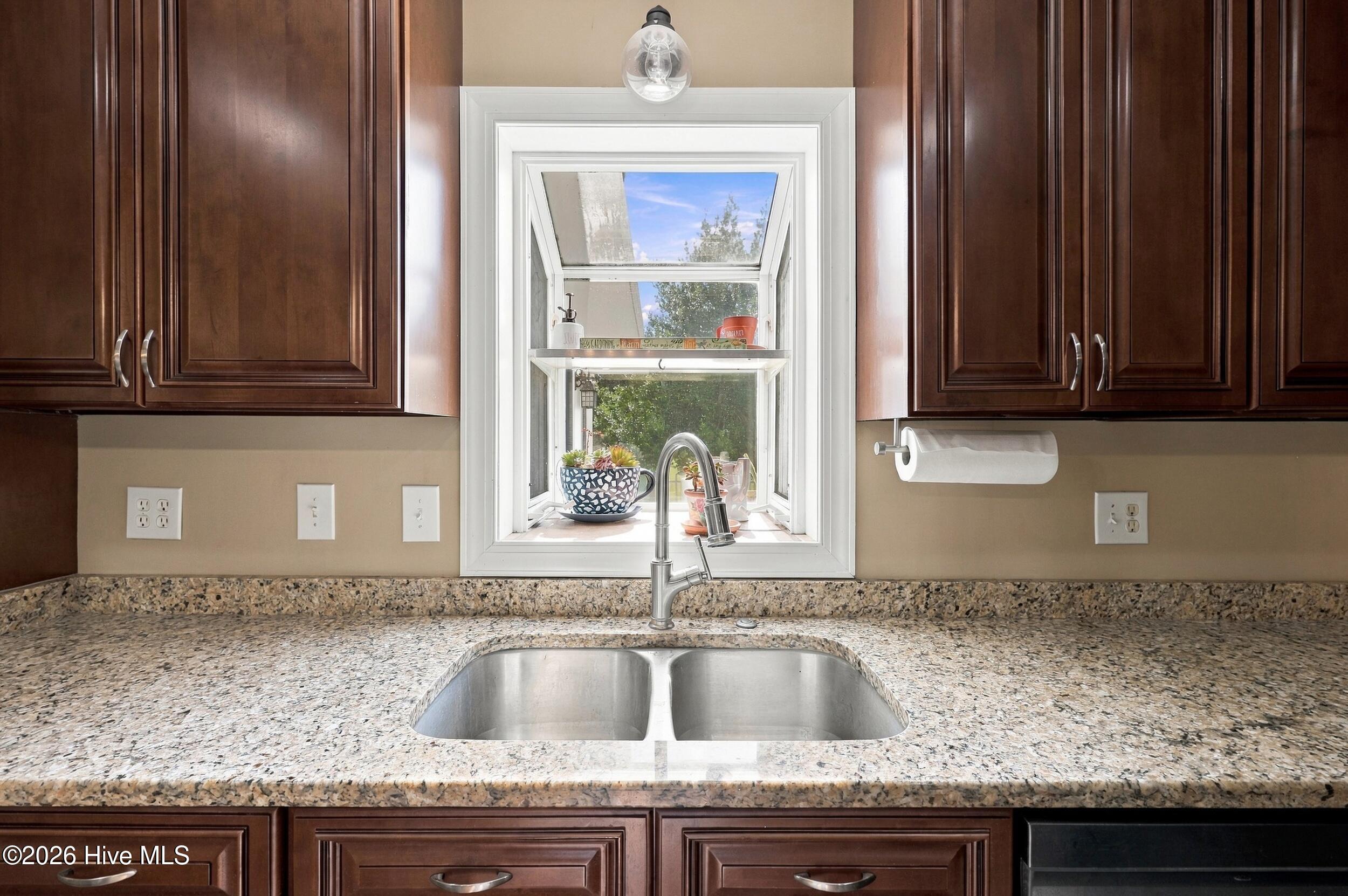 138 County Line Road Property Photo 17