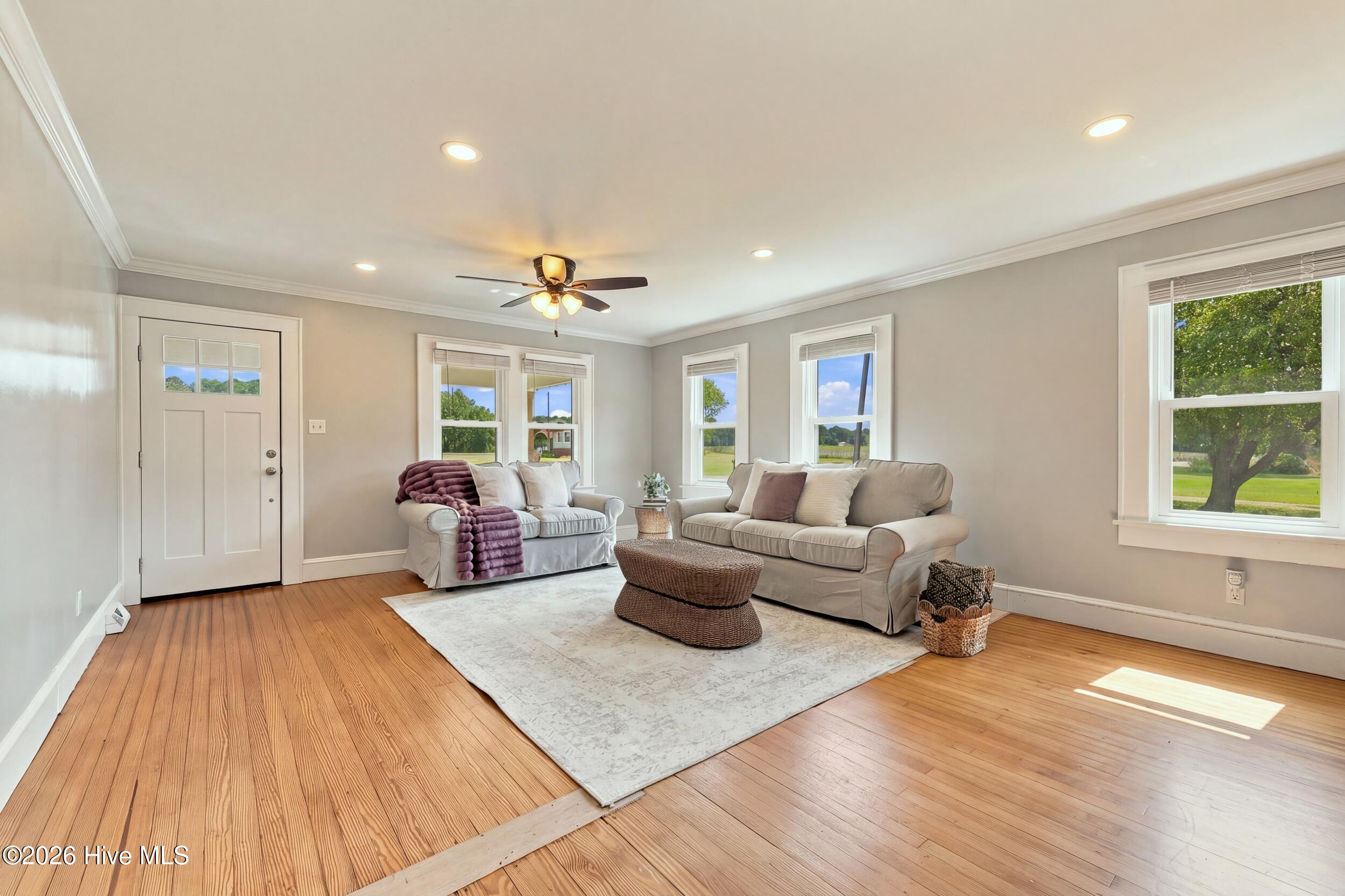 111 Nixon Road Property Photo 6