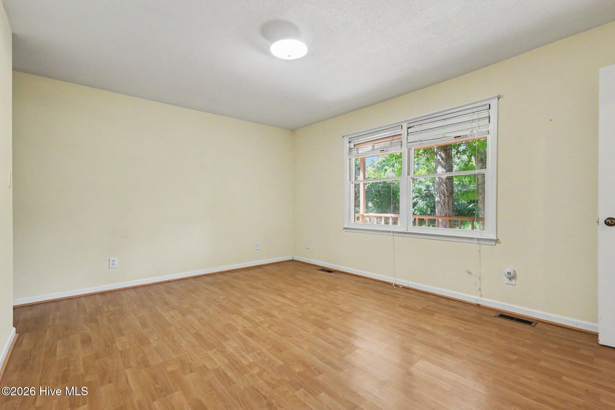 100 Dogwood Drive Property Photo 17
