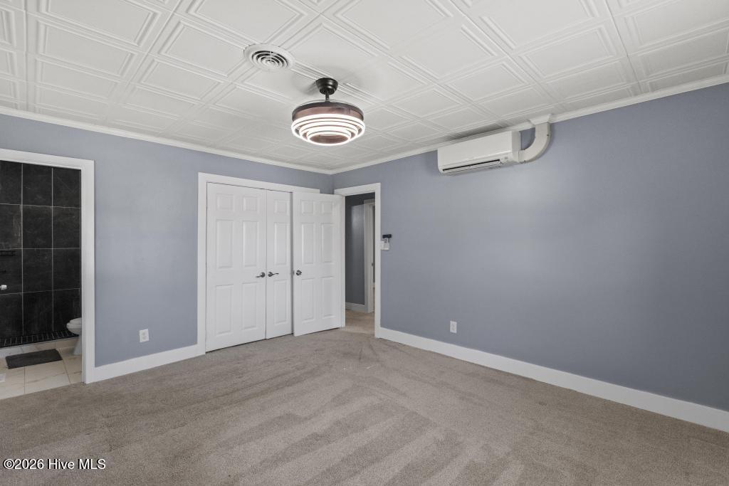 211 Warren Court Property Photo 25