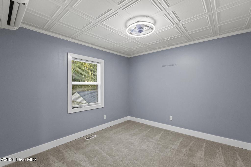 211 Warren Court Property Photo 29