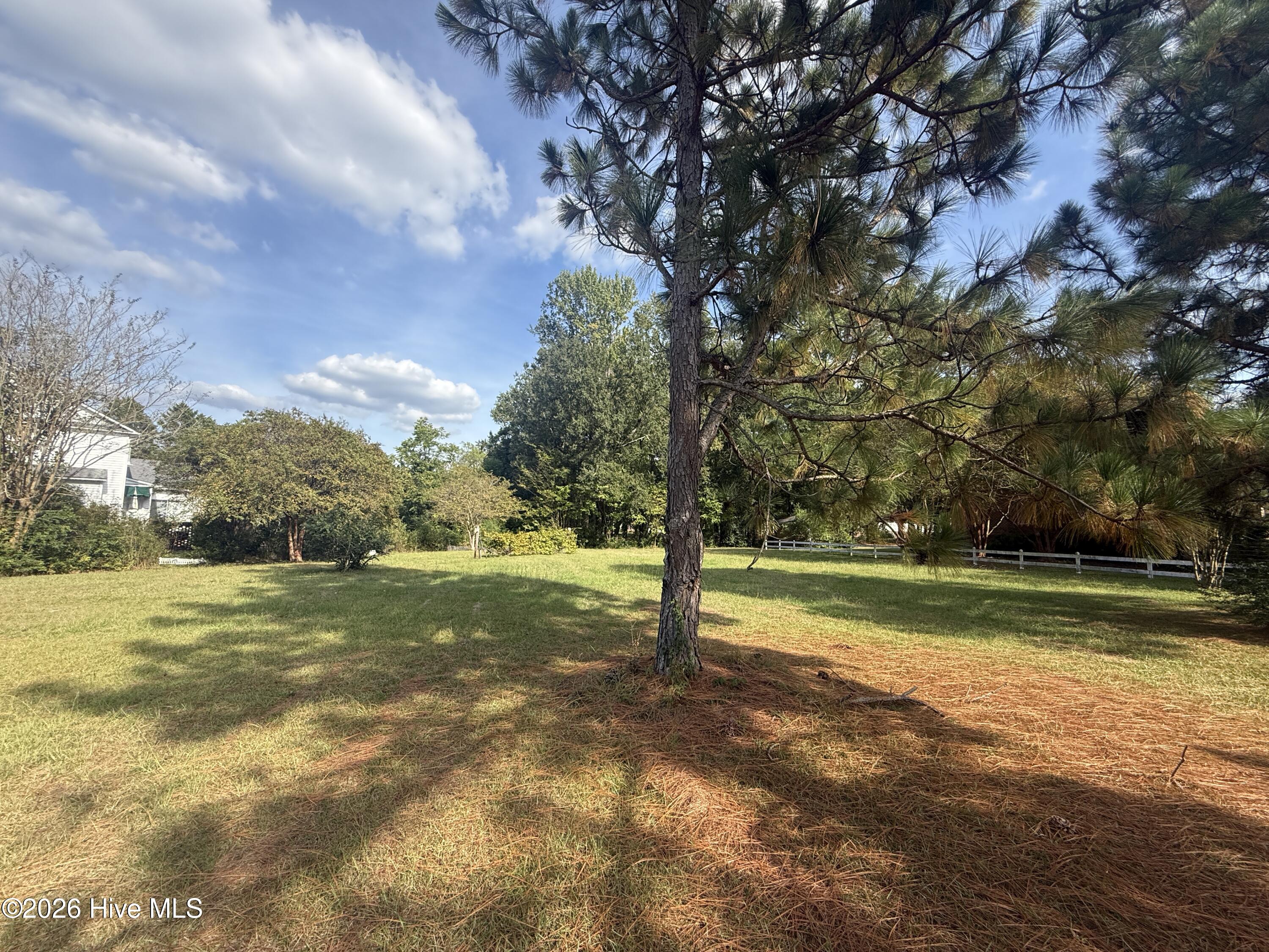 2129 Briarwood Drive Property Photo 2