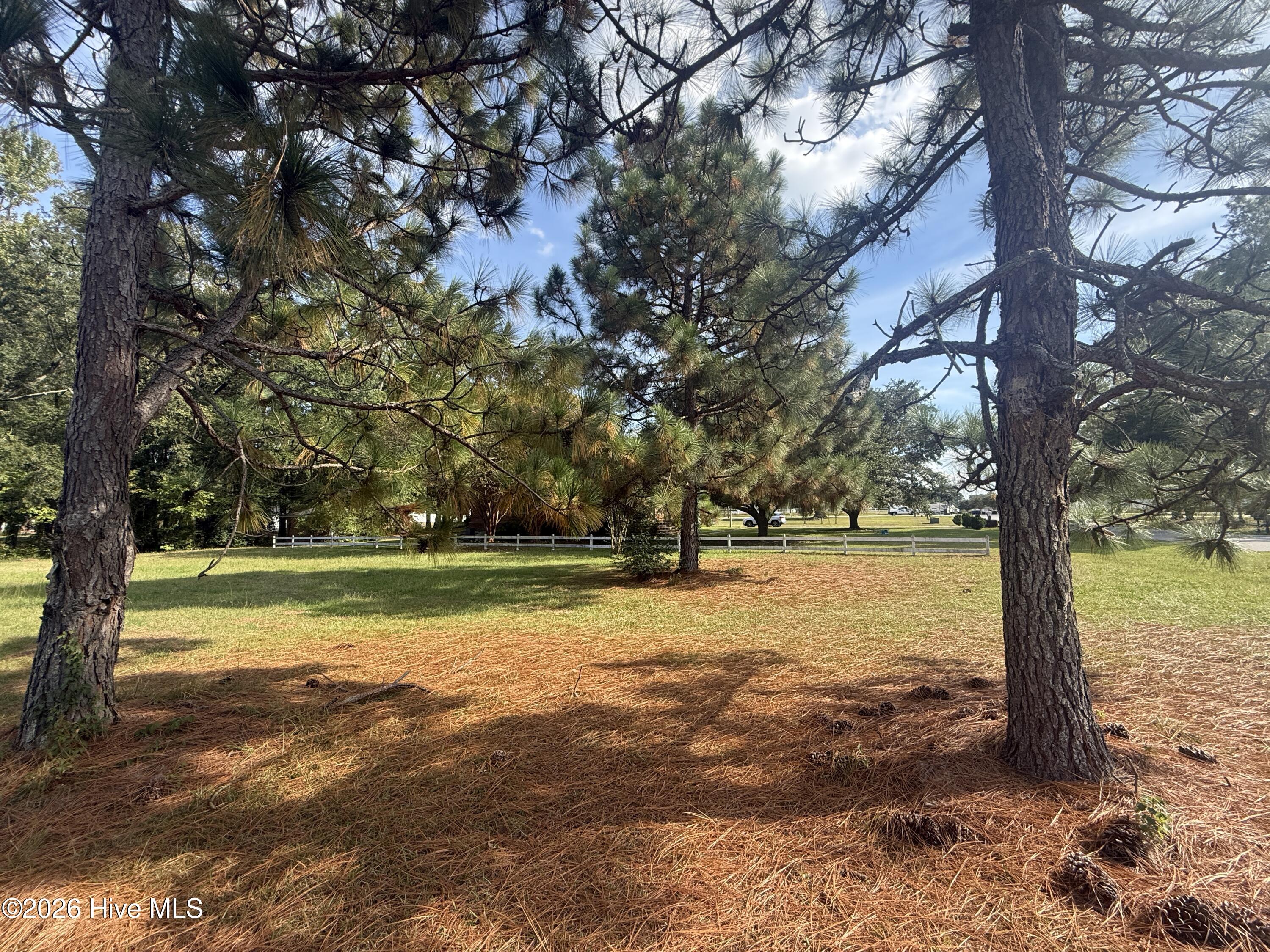 2129 Briarwood Drive Property Photo 3