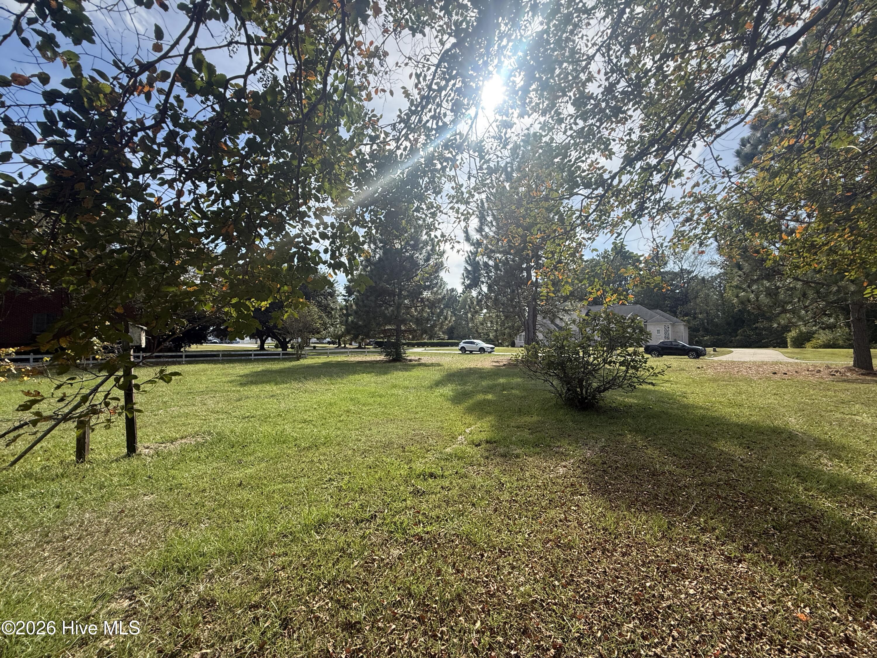 2129 Briarwood Drive Property Photo 6