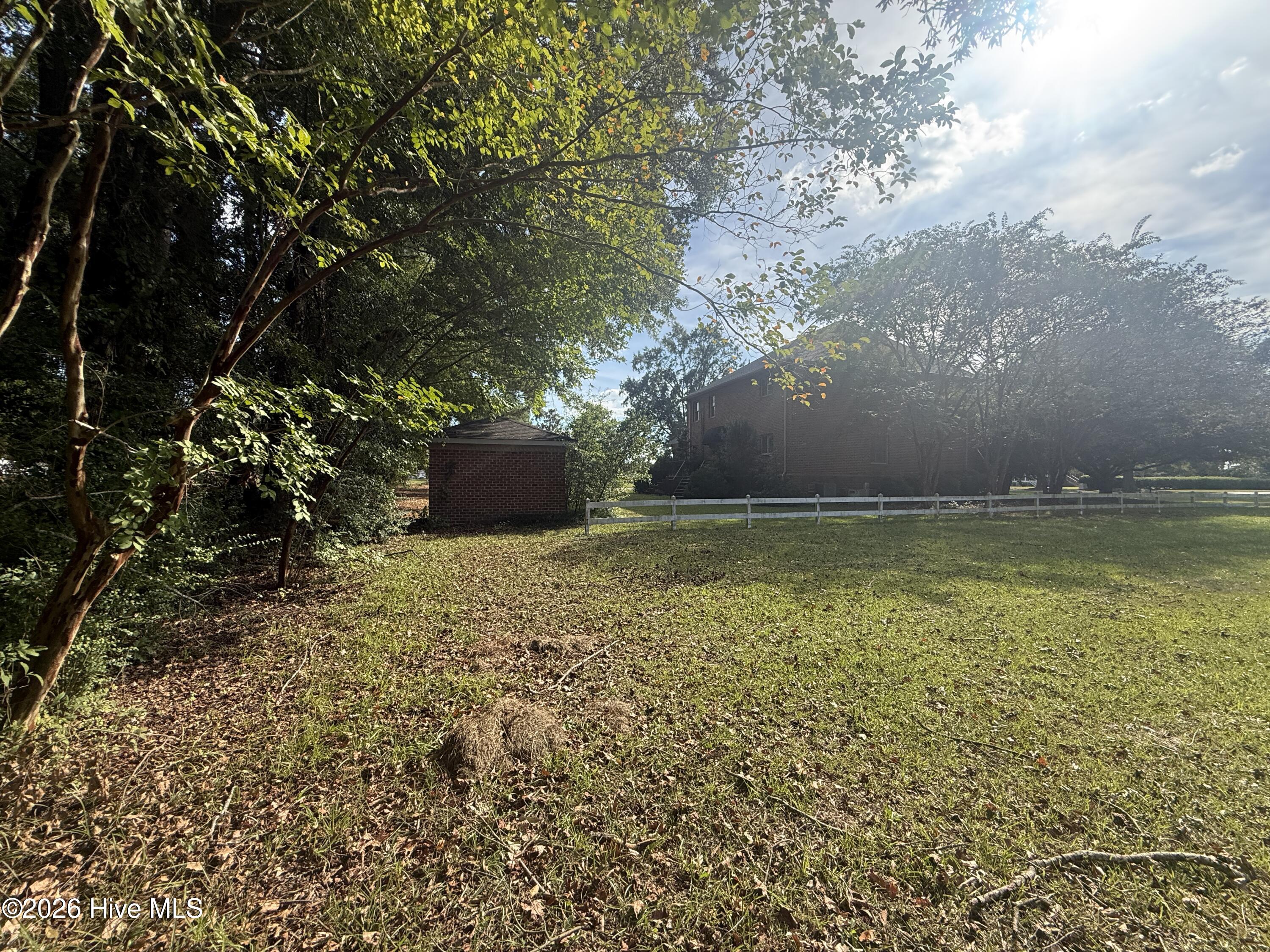 2129 Briarwood Drive Property Photo 14