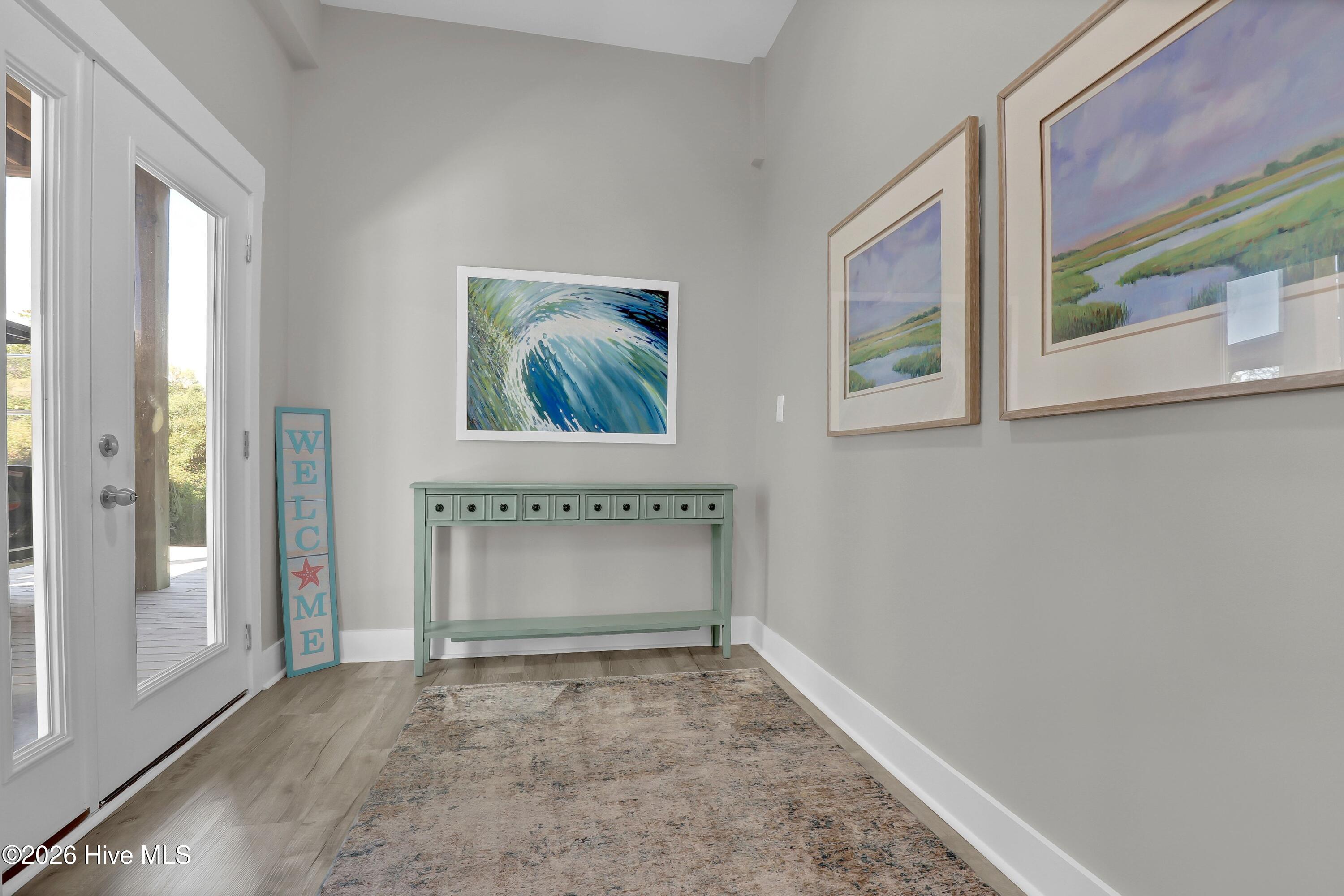 825a N New River Drive Property Photo 11