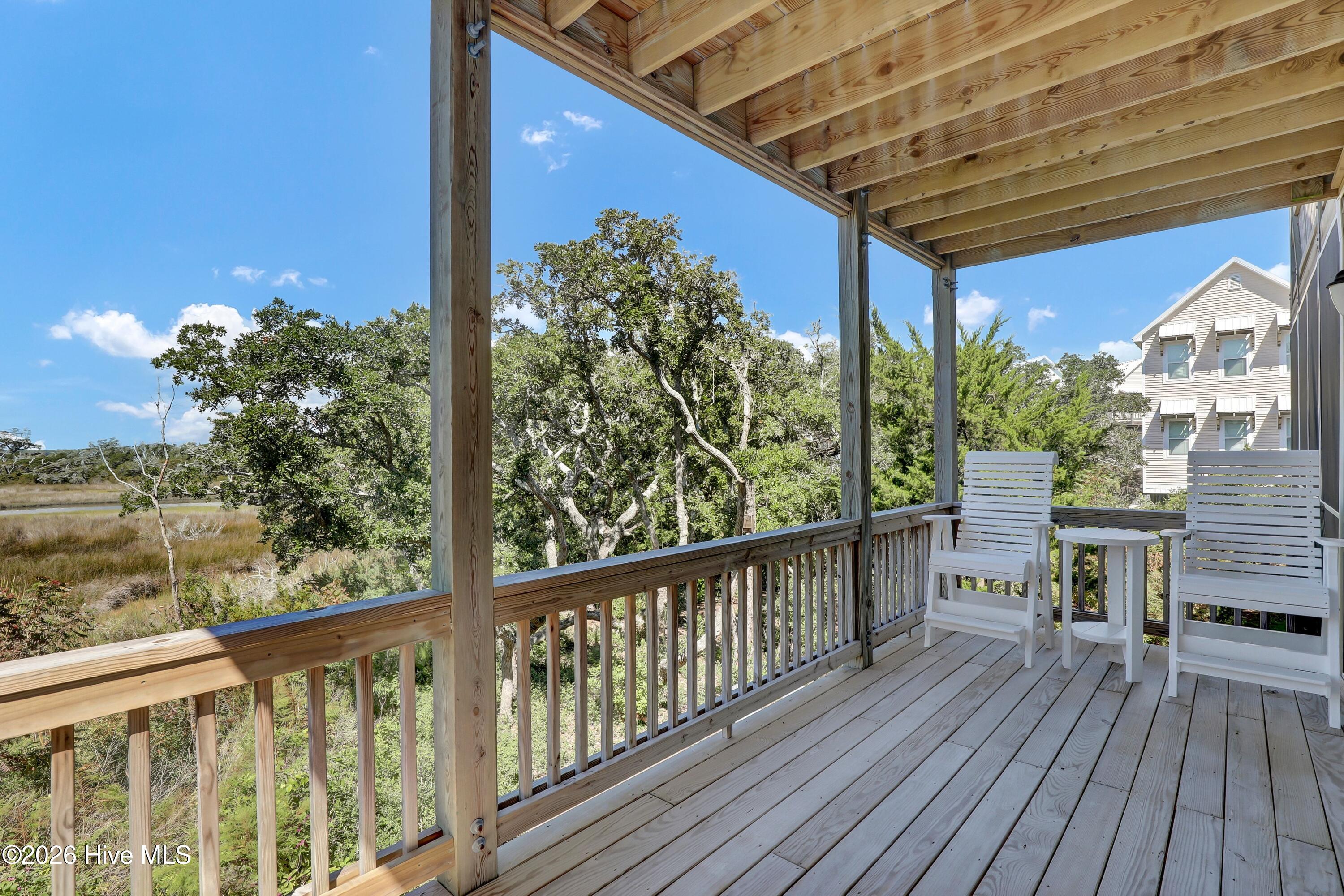 825a N New River Drive Property Photo 25