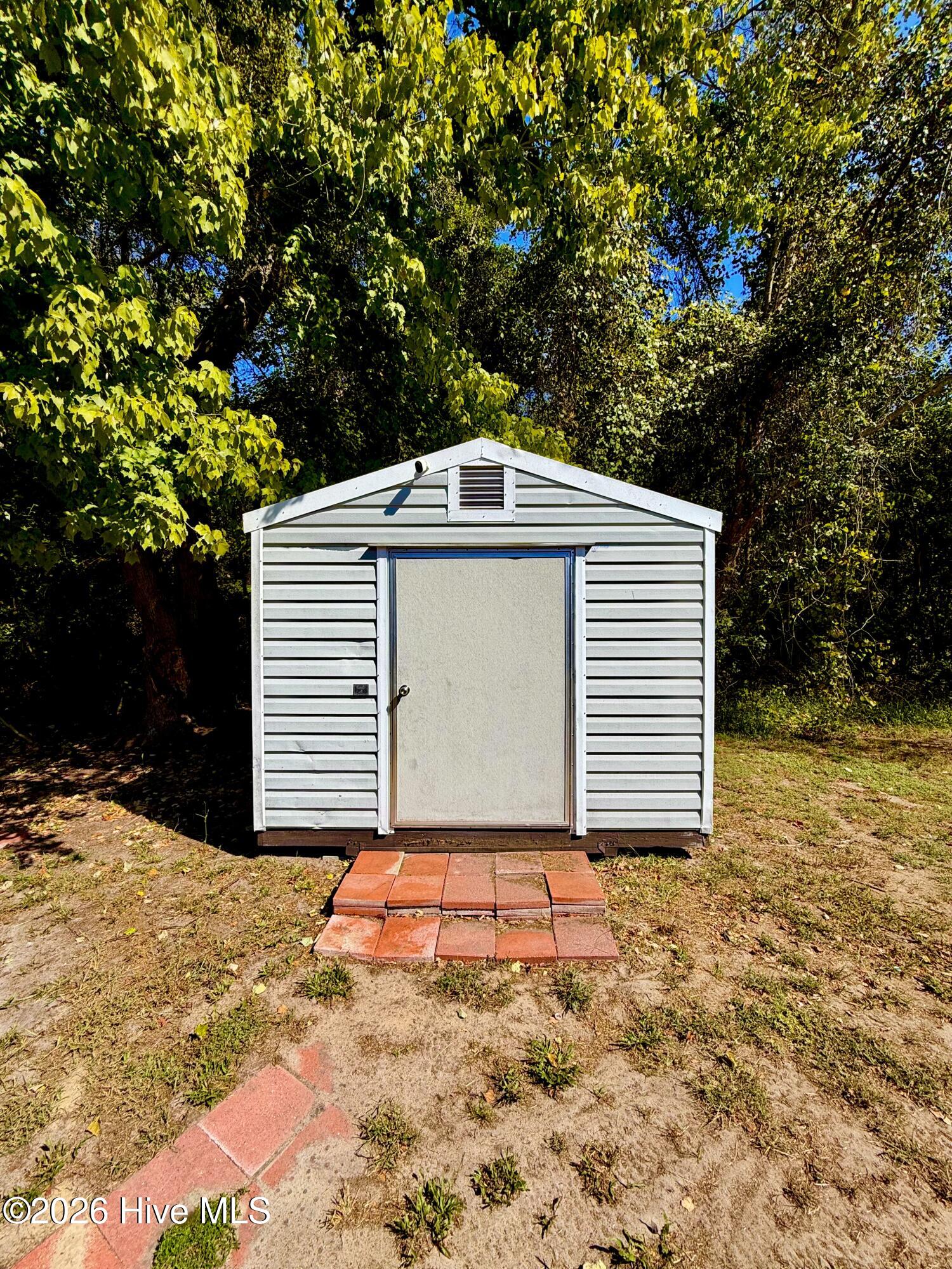 2534 Yankee Court Property Photo 32