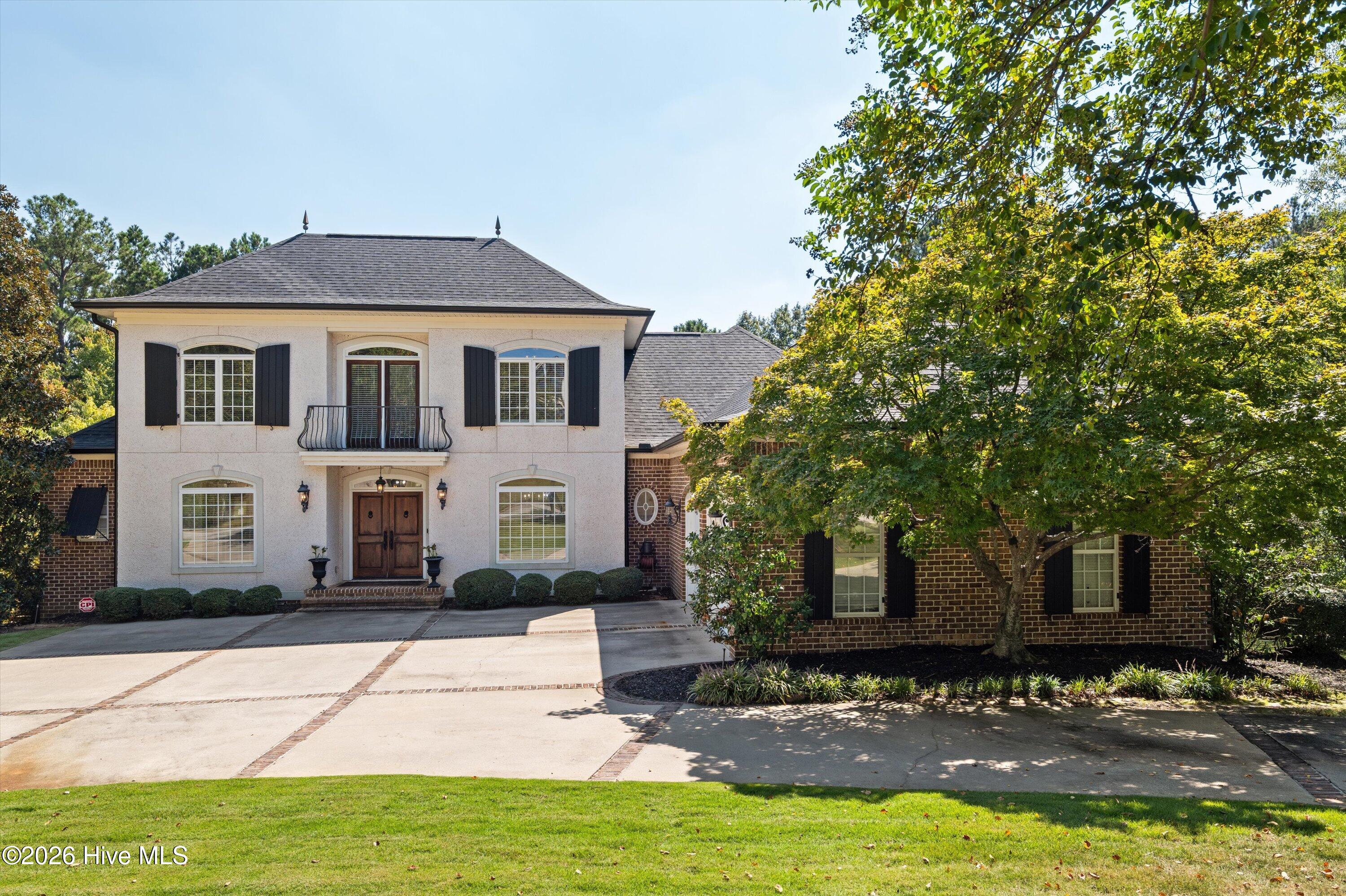 602 Emerald Crossing Property Photo 3