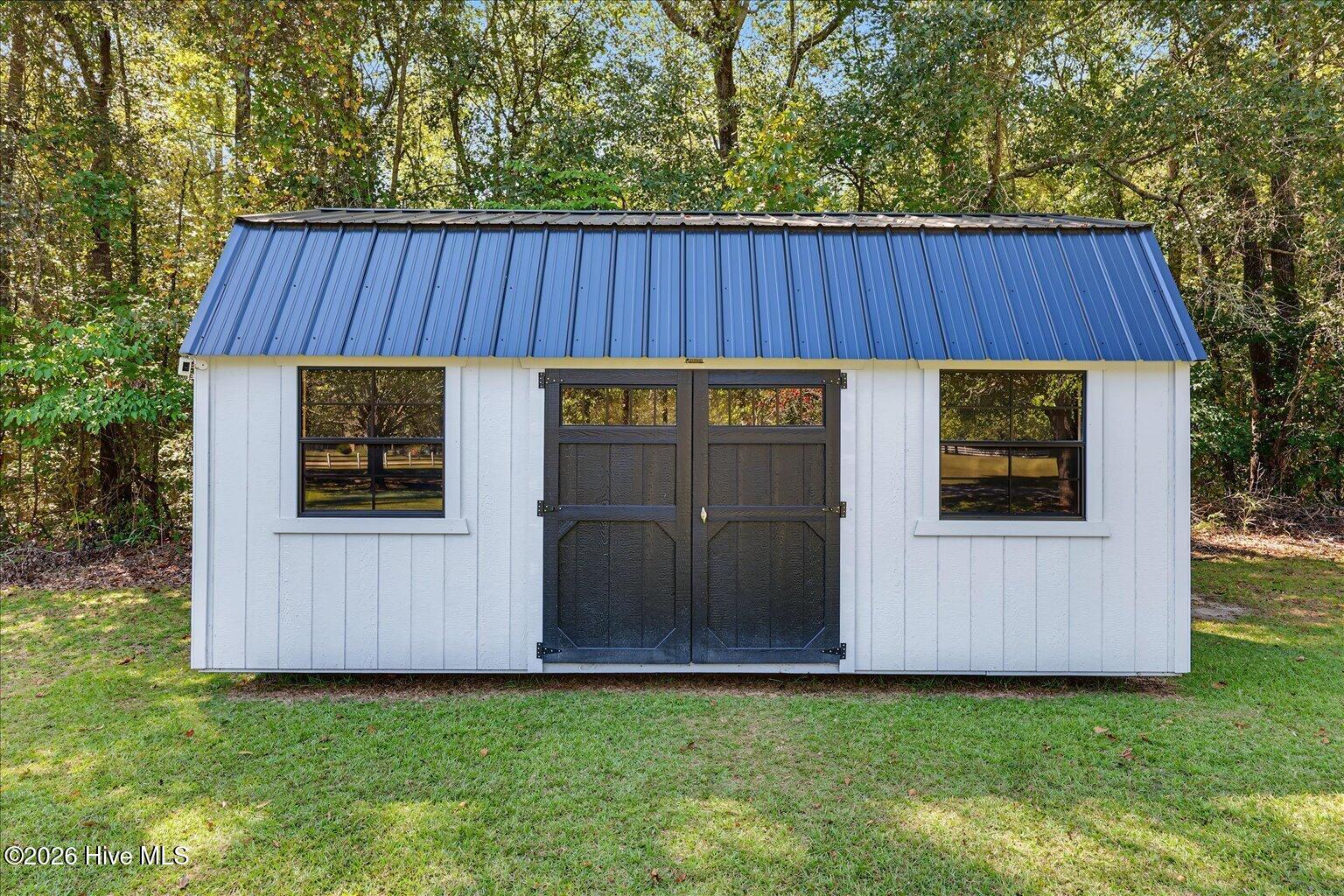 1101 Old Northeast Road Property Photo 4