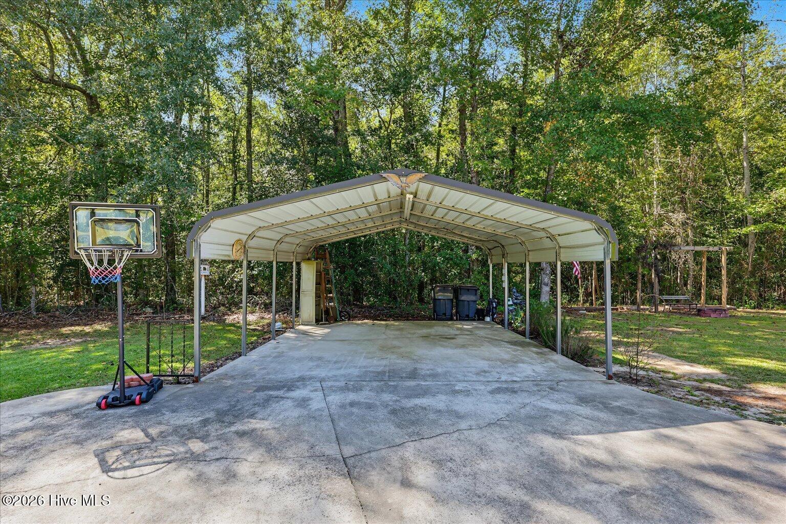 1101 Old Northeast Road Property Photo 5