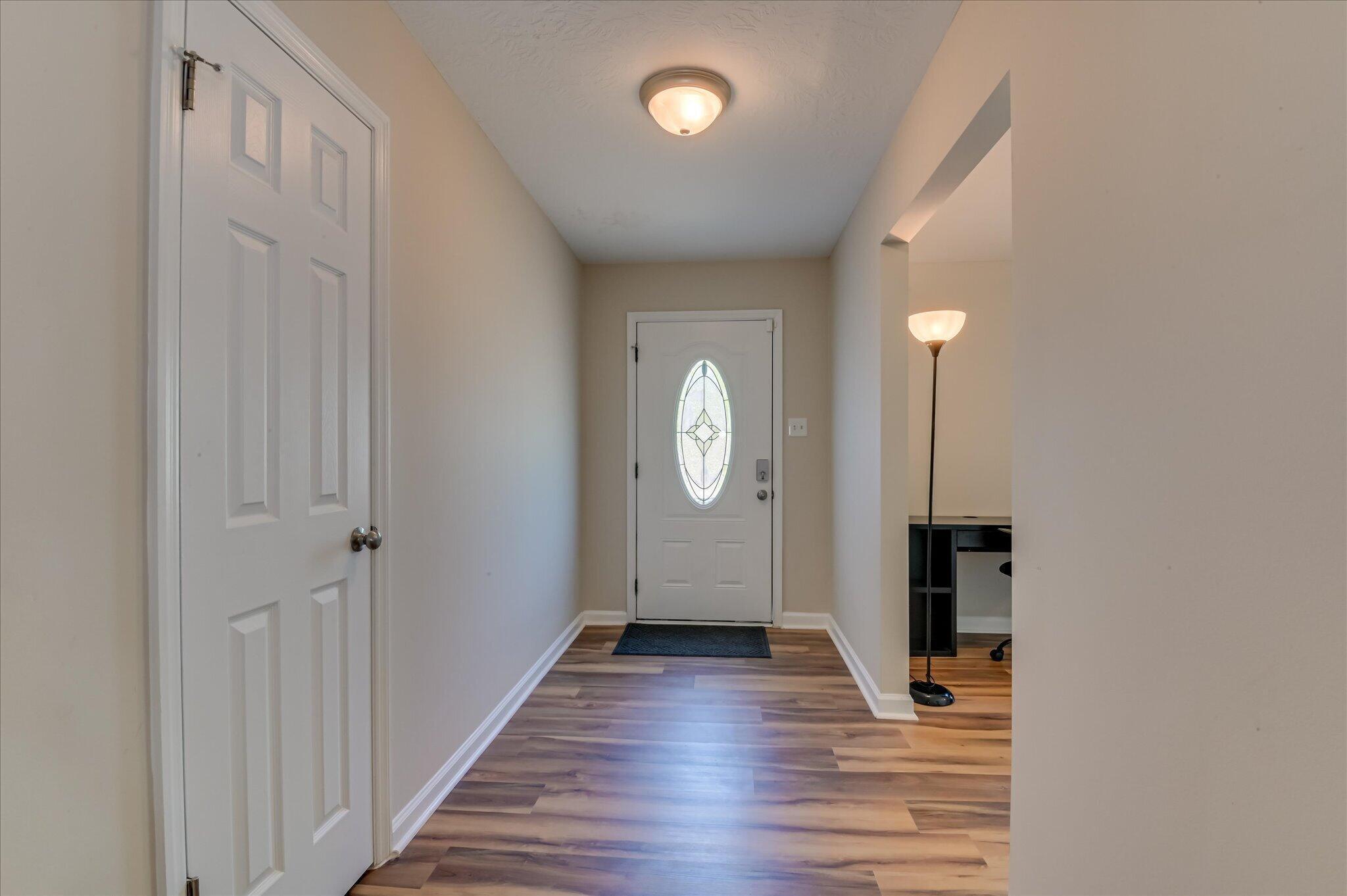 2015 Bridgewater Drive Property Photo 4