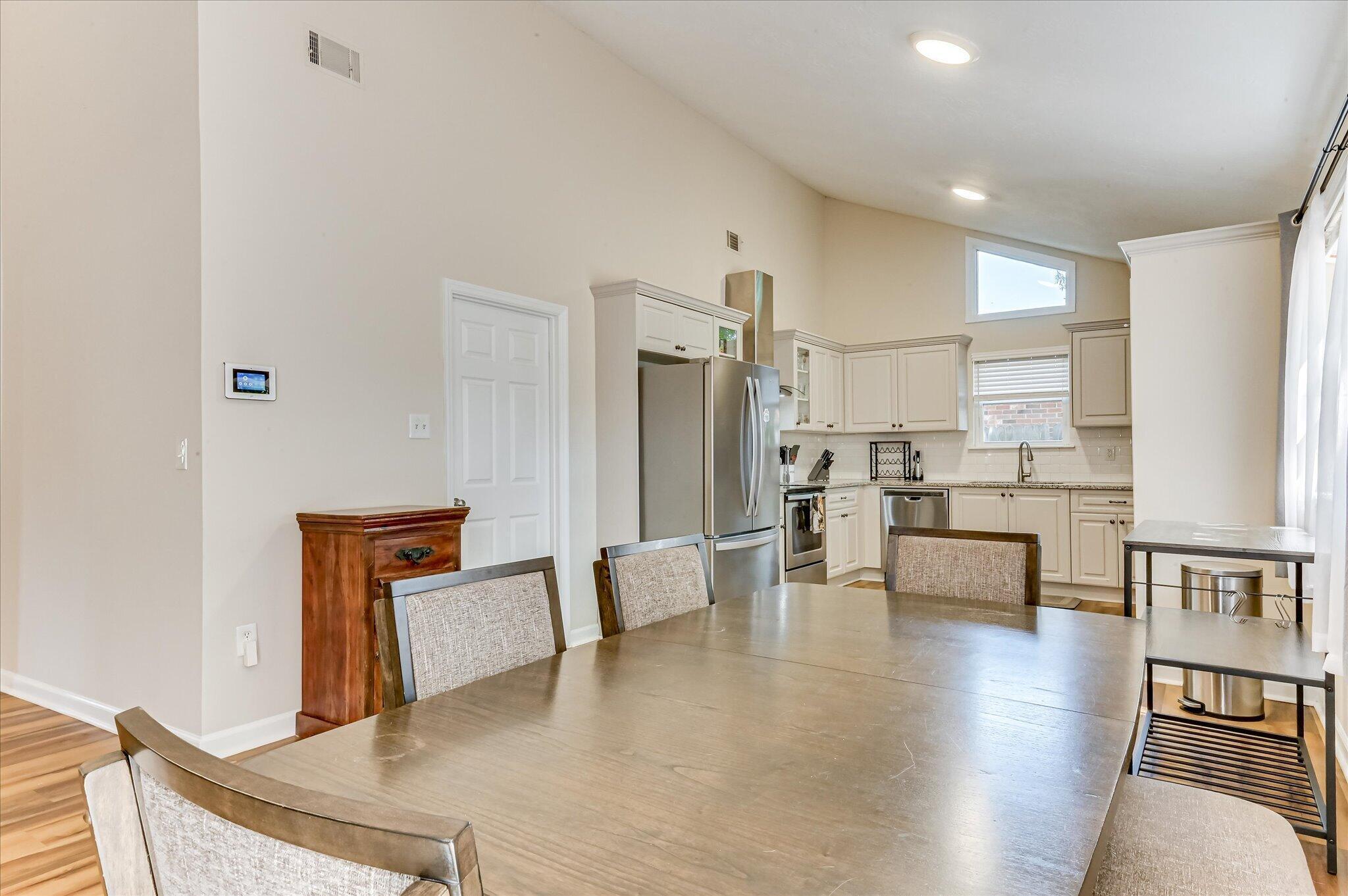 2015 Bridgewater Drive Property Photo 12