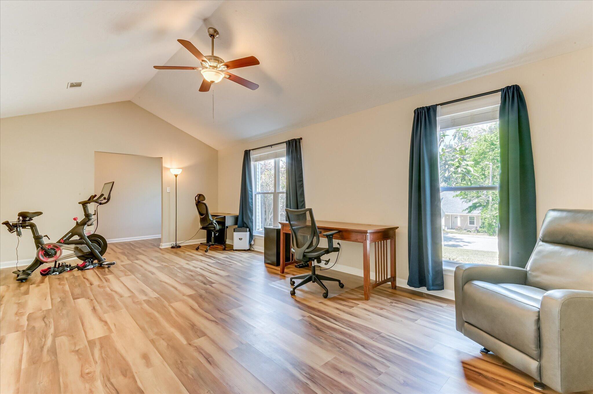 2015 Bridgewater Drive Property Photo 21