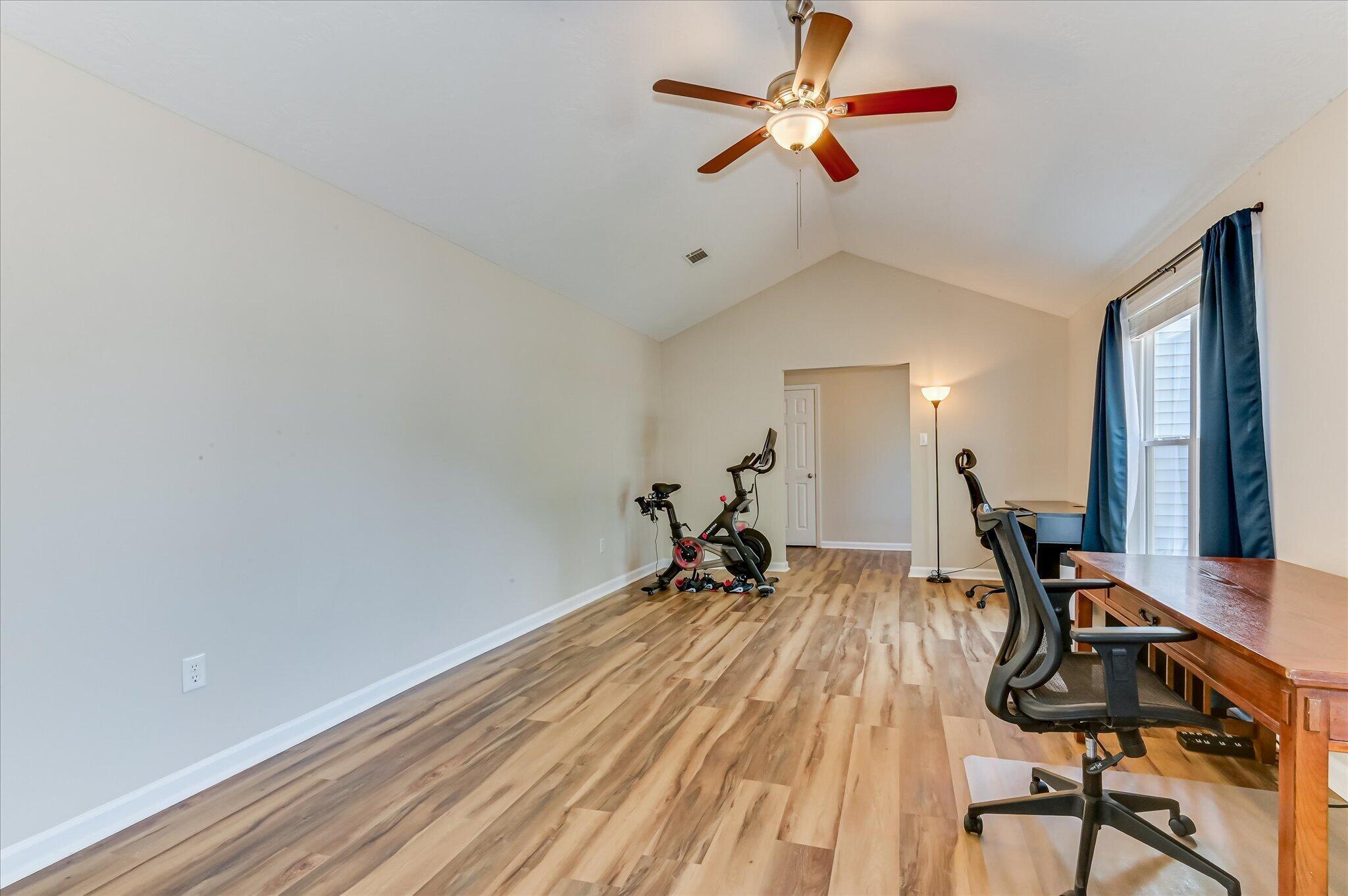 2015 Bridgewater Drive Property Photo 22