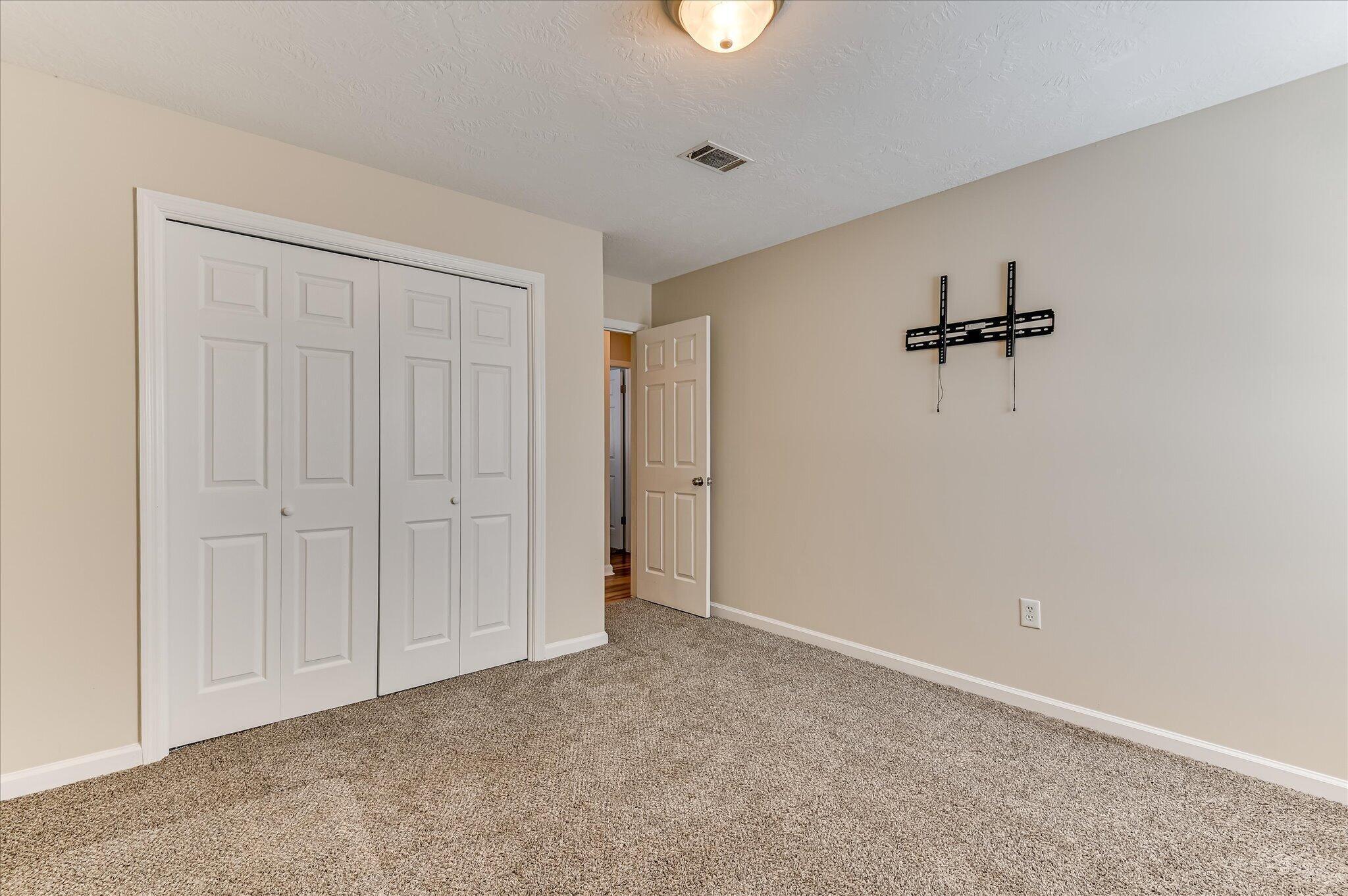 2015 Bridgewater Drive Property Photo 33