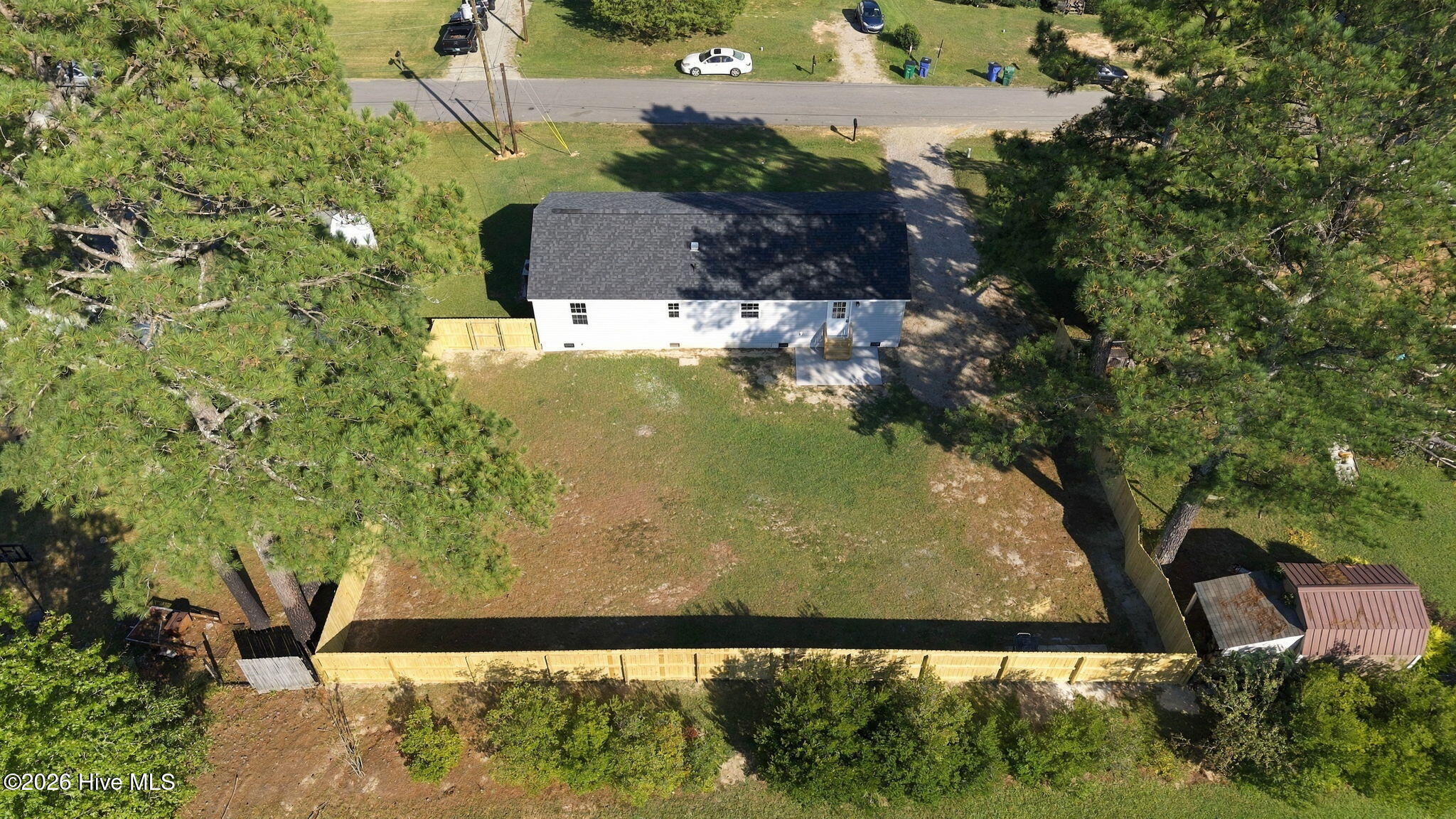 610 Lakeview Drive Property Photo 7