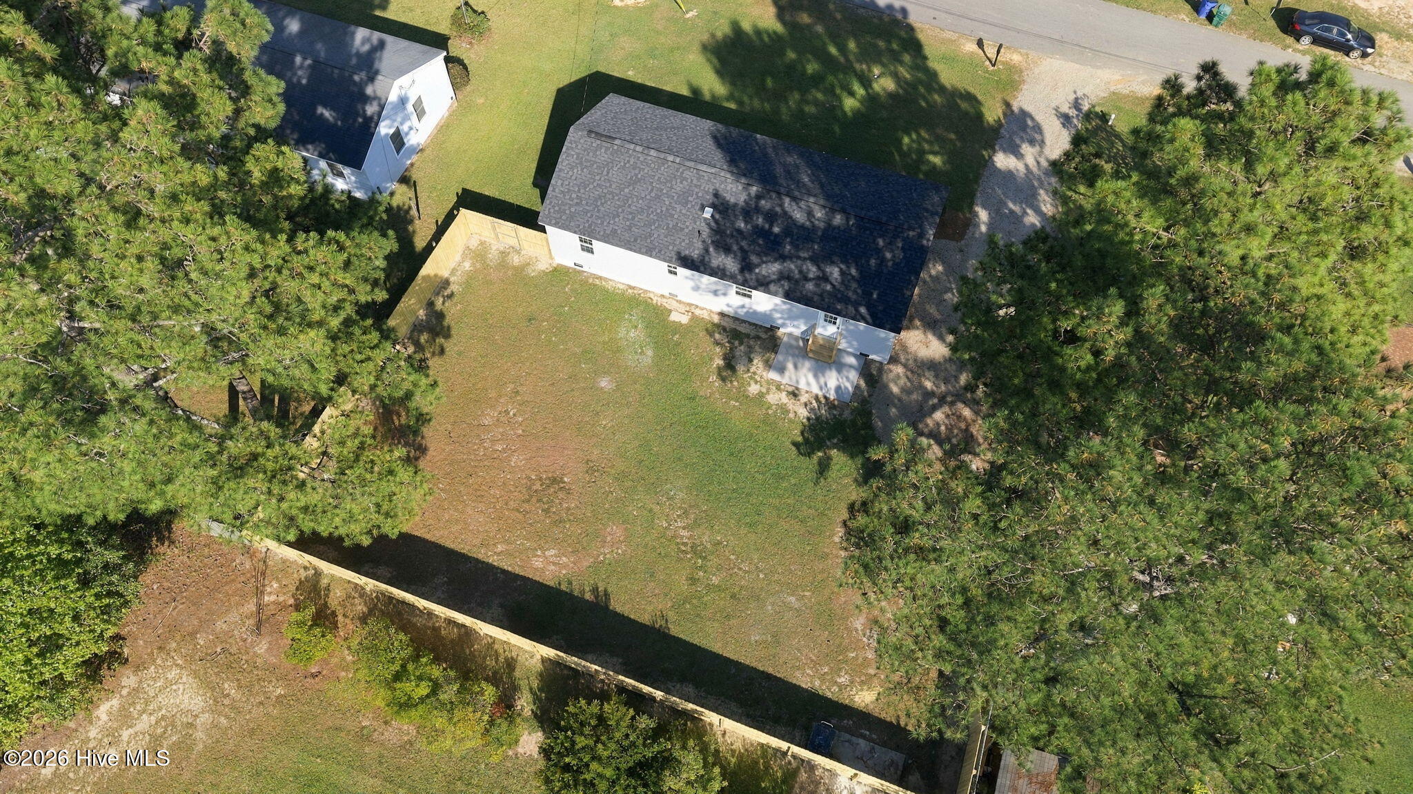 610 Lakeview Drive Property Photo 8