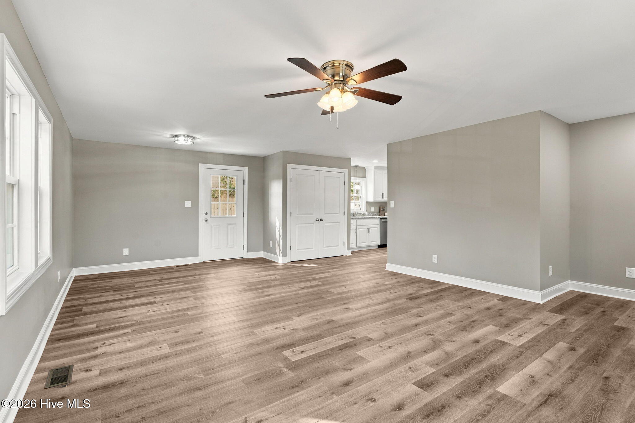 610 Lakeview Drive Property Photo 11