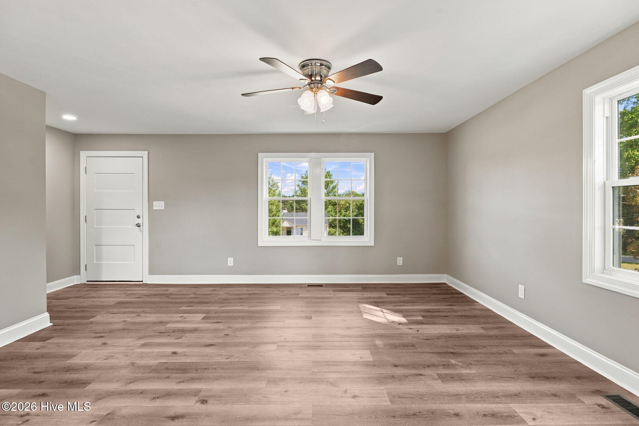 610 Lakeview Drive Property Photo 14