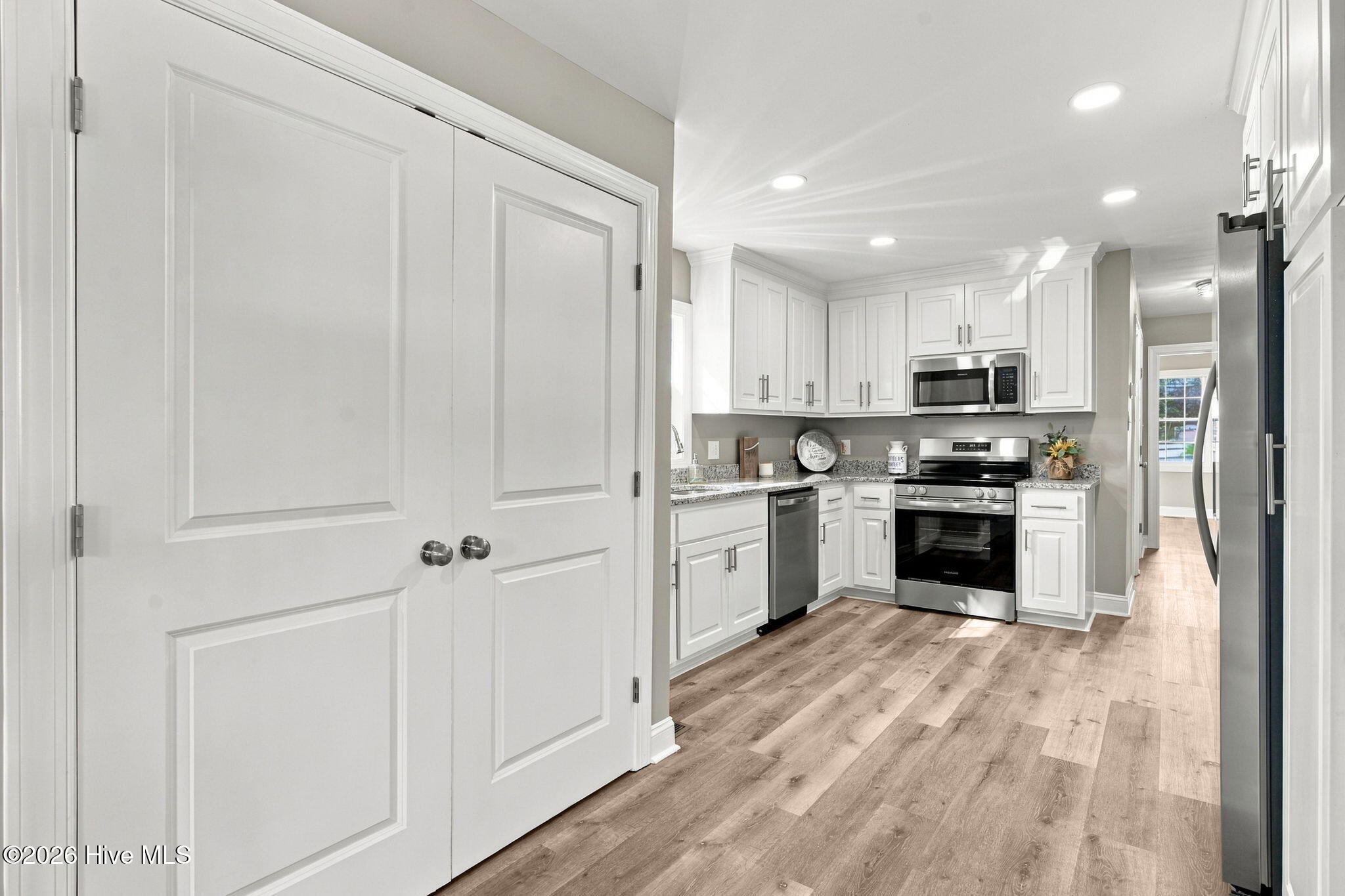 610 Lakeview Drive Property Photo 17