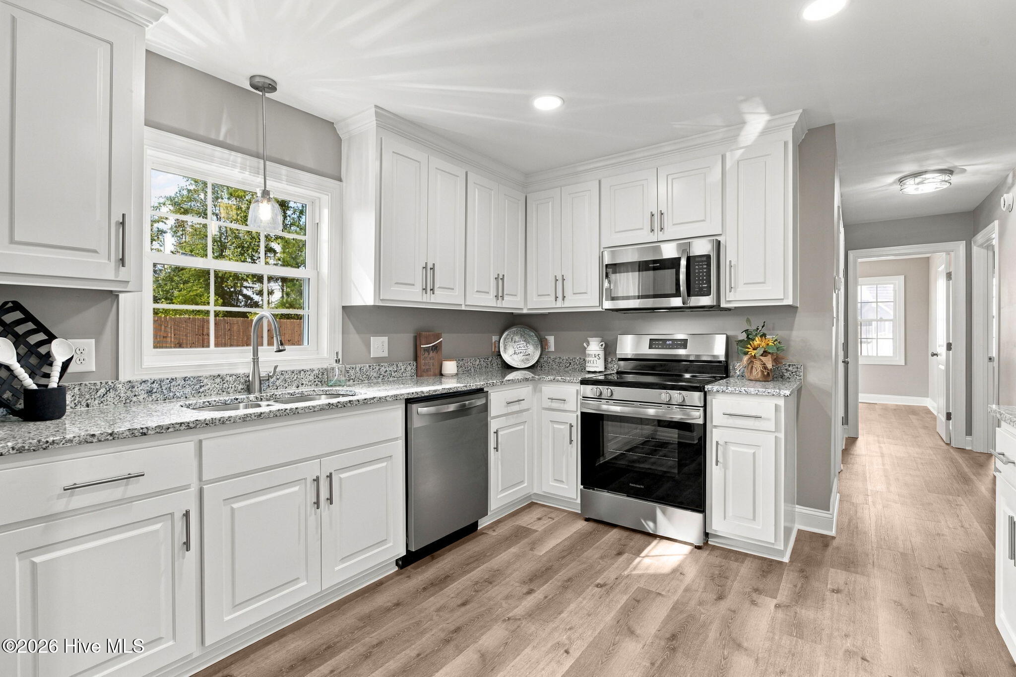 610 Lakeview Drive Property Photo 18