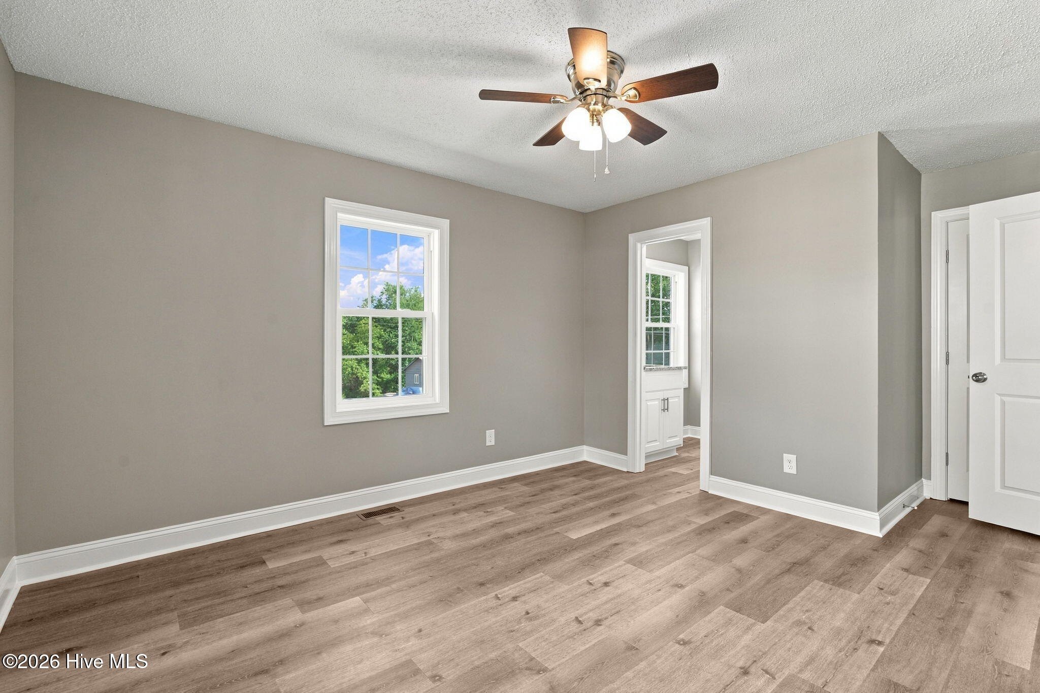 610 Lakeview Drive Property Photo 25