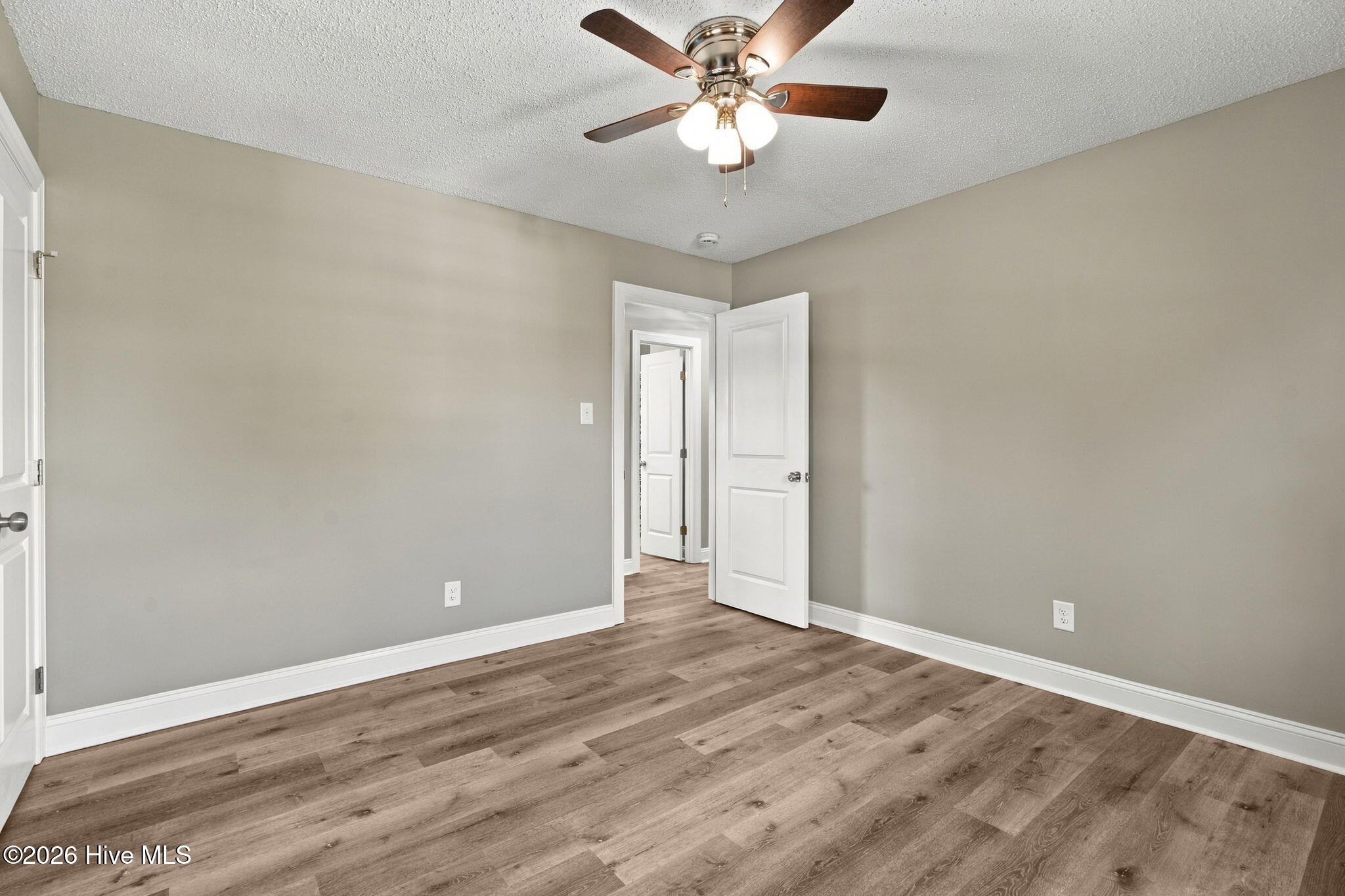 610 Lakeview Drive Property Photo 31