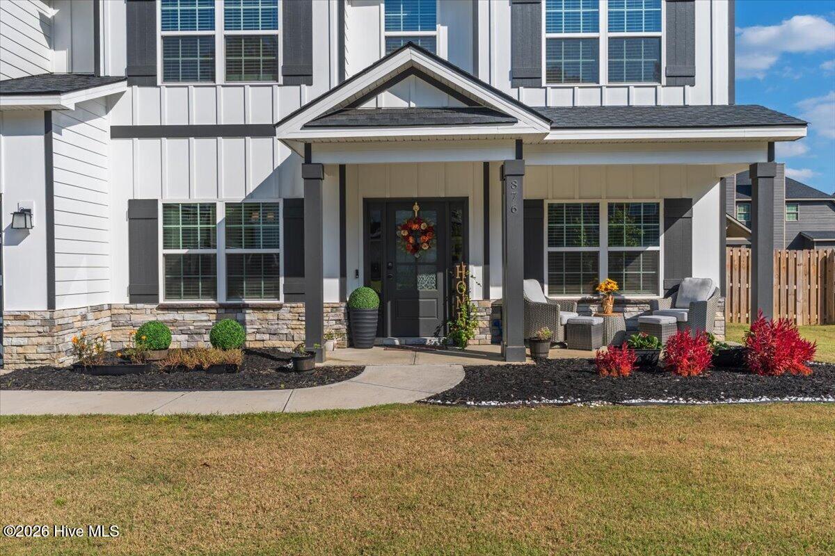 876 Kilworth Circle Property Photo 4