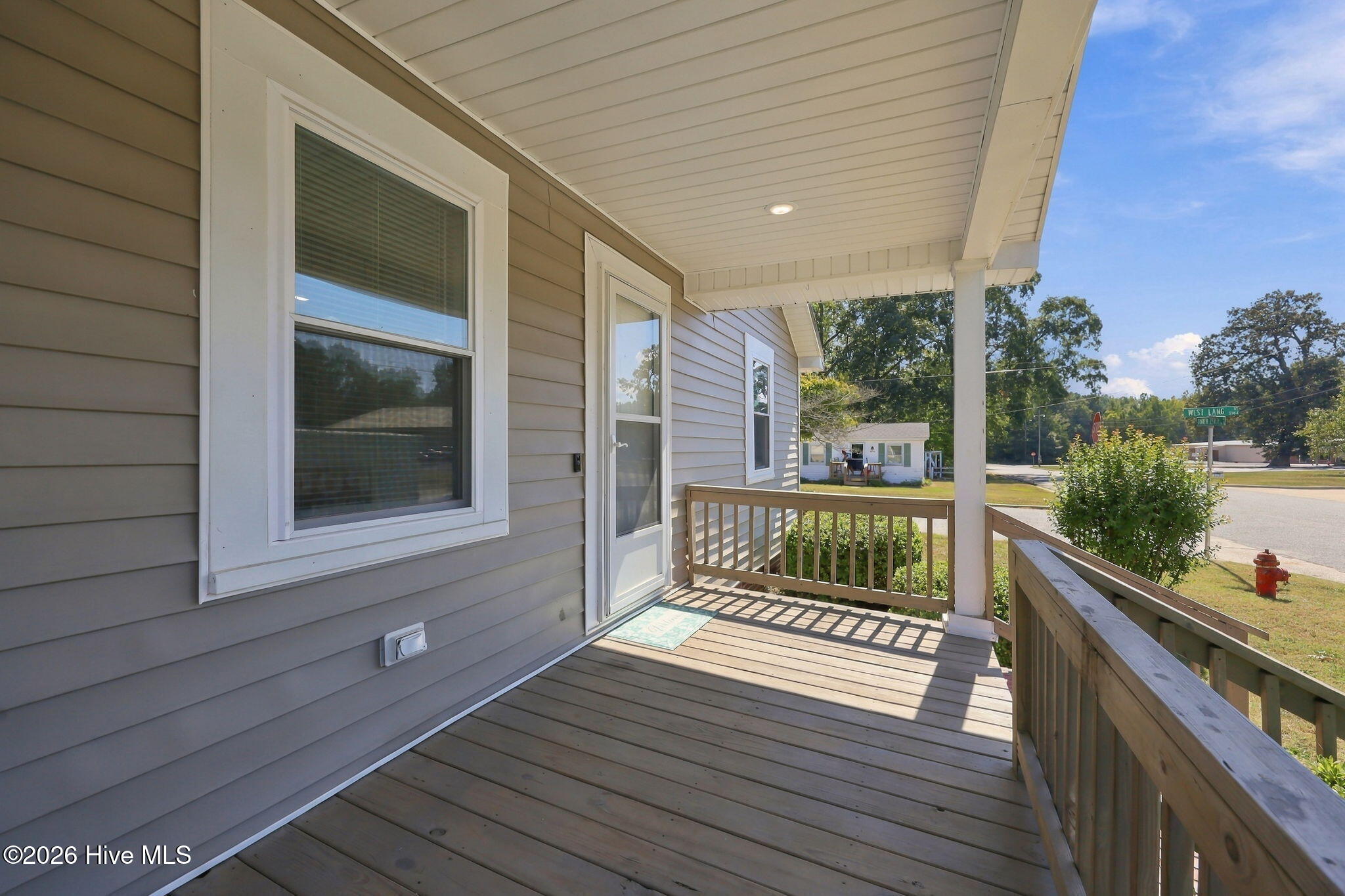 3631 S Lynch Street Property Photo 7