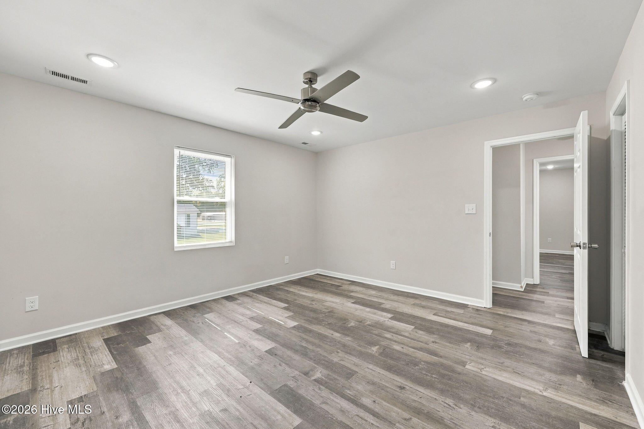 3631 S Lynch Street Property Photo 23