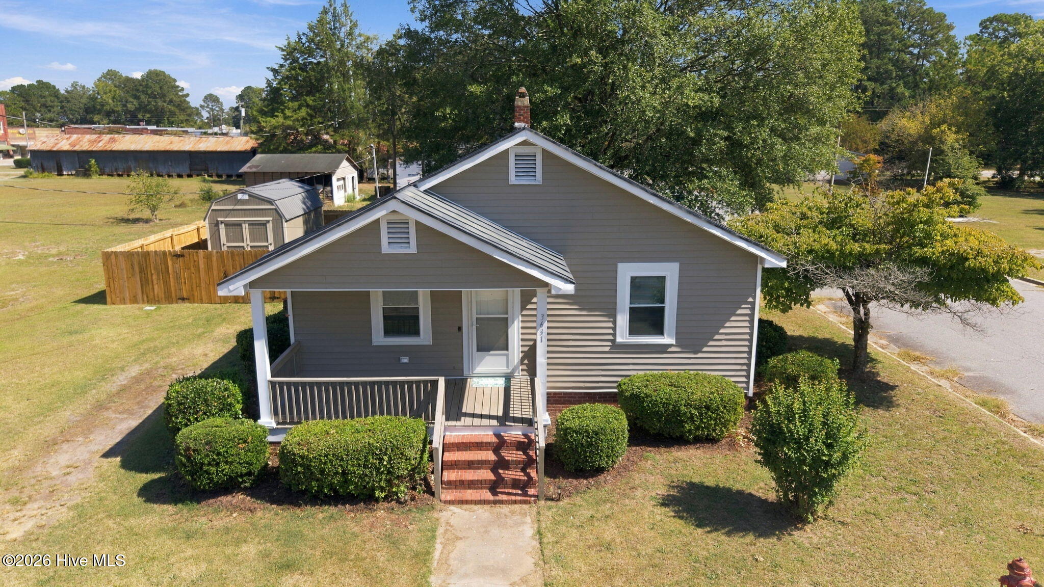3631 S Lynch Street Property Photo 43