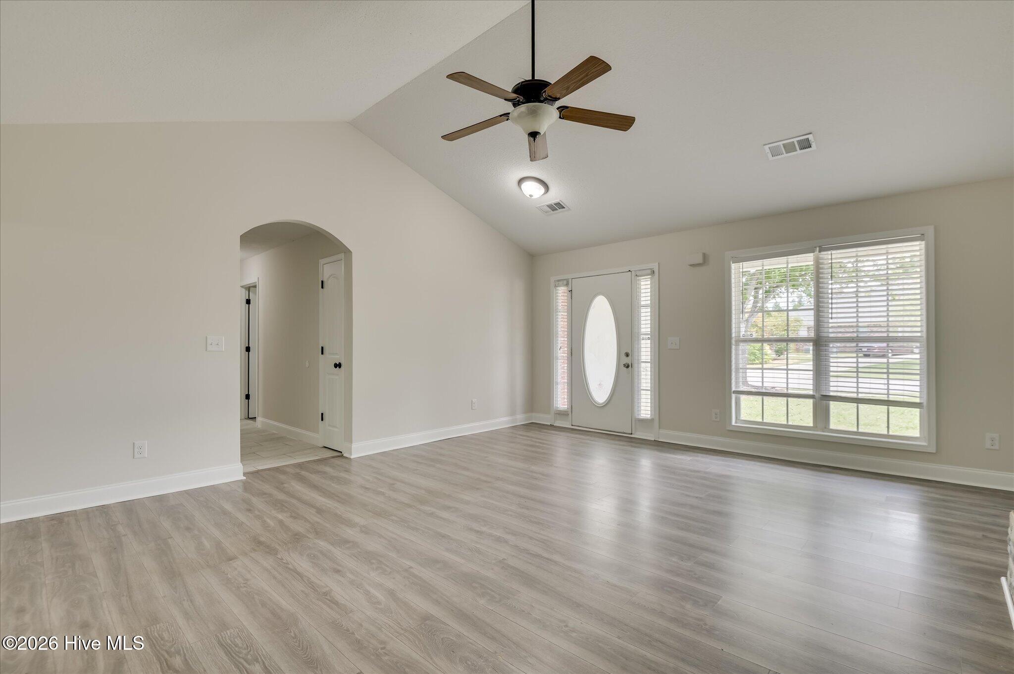 2054 Lake Forest Drive Property Photo 3