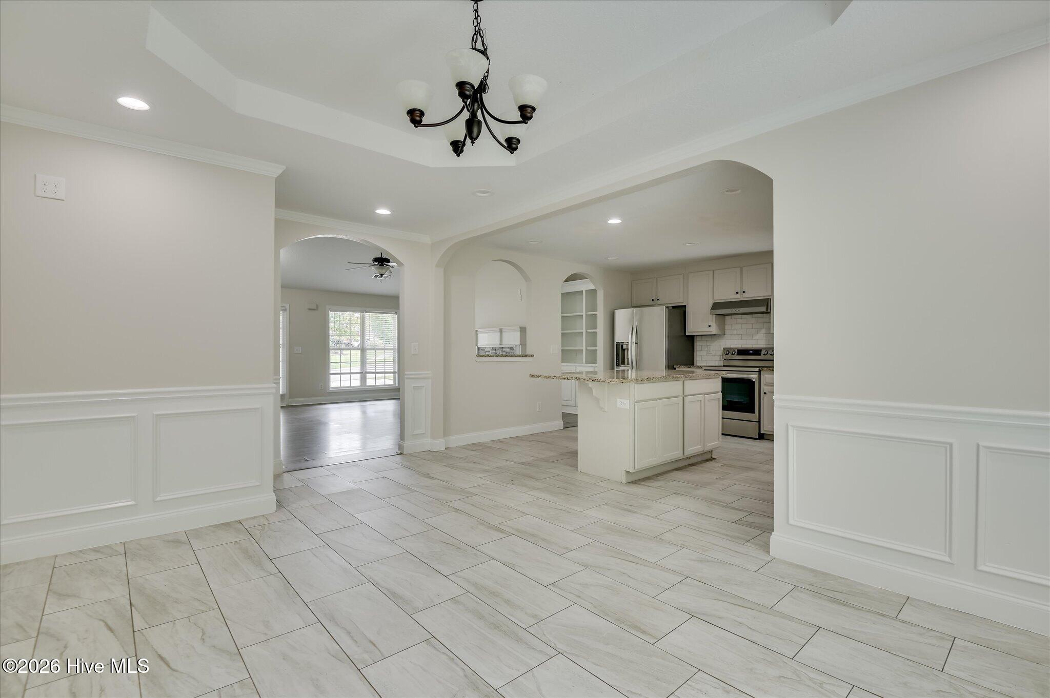 2054 Lake Forest Drive Property Photo 12