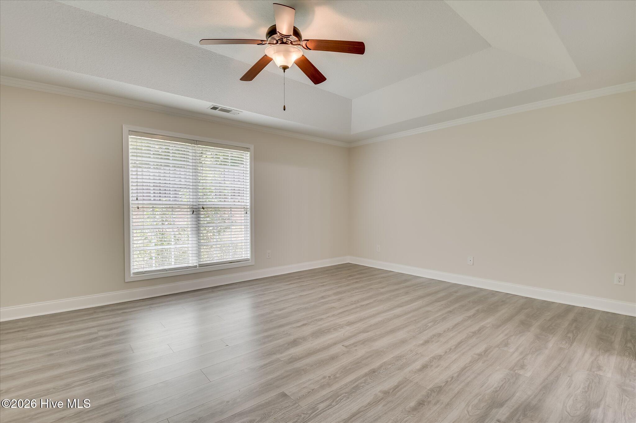 2054 Lake Forest Drive Property Photo 16