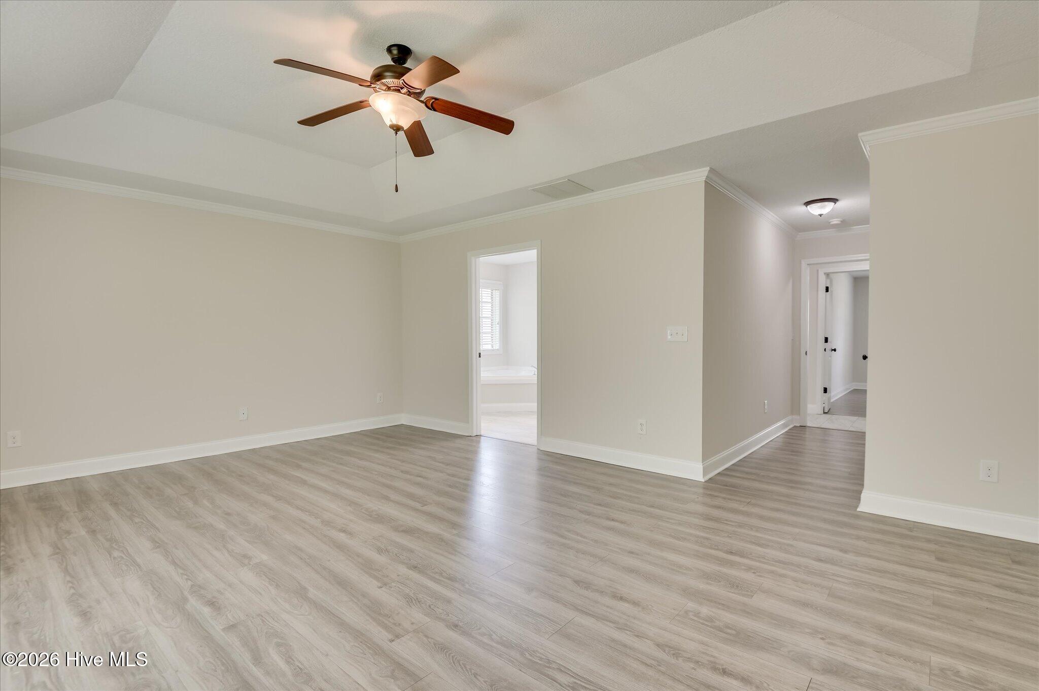 2054 Lake Forest Drive Property Photo 17