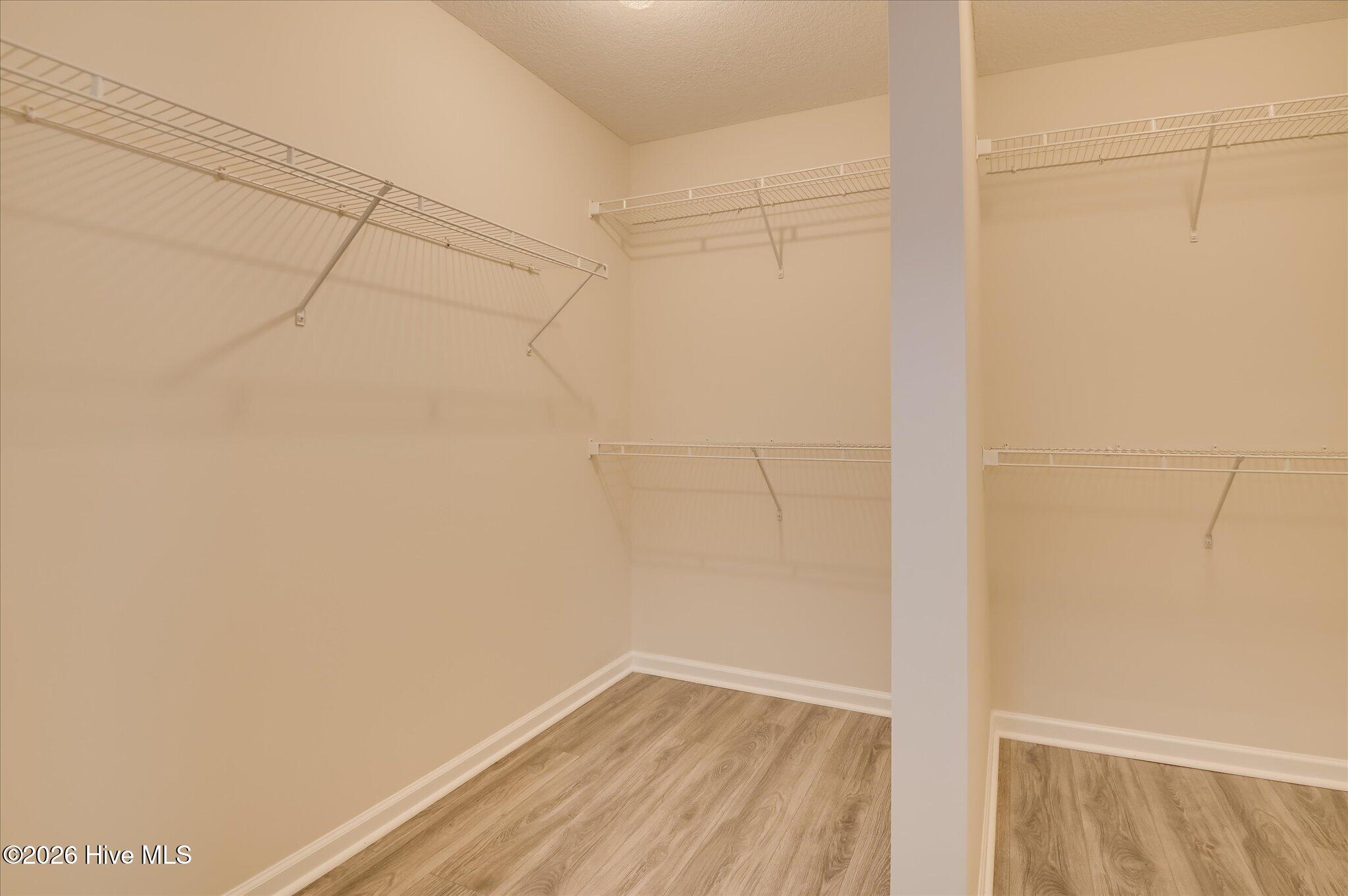 2054 Lake Forest Drive Property Photo 19